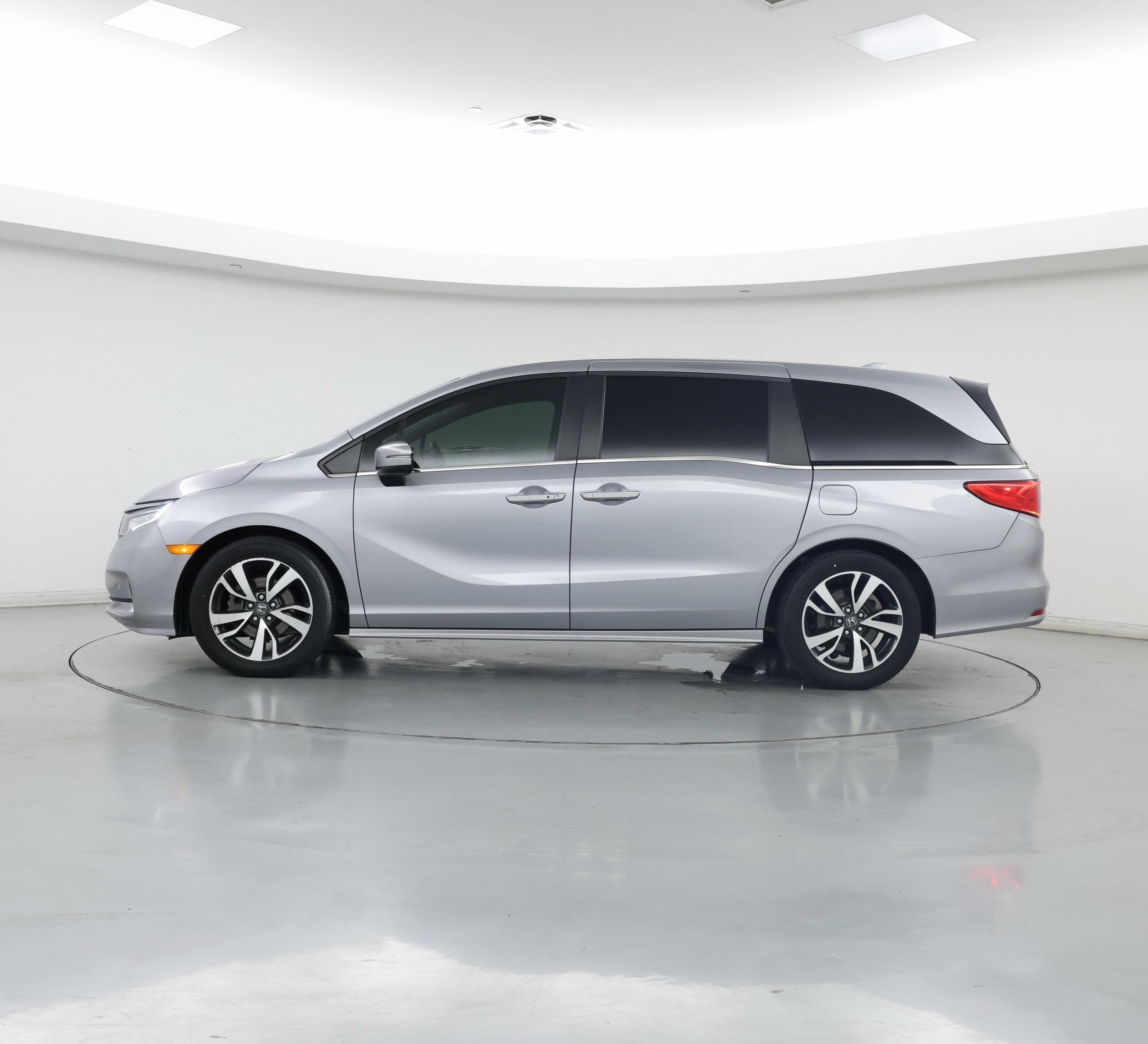 Thumbnail: 2022 Honda Odyssey - 3