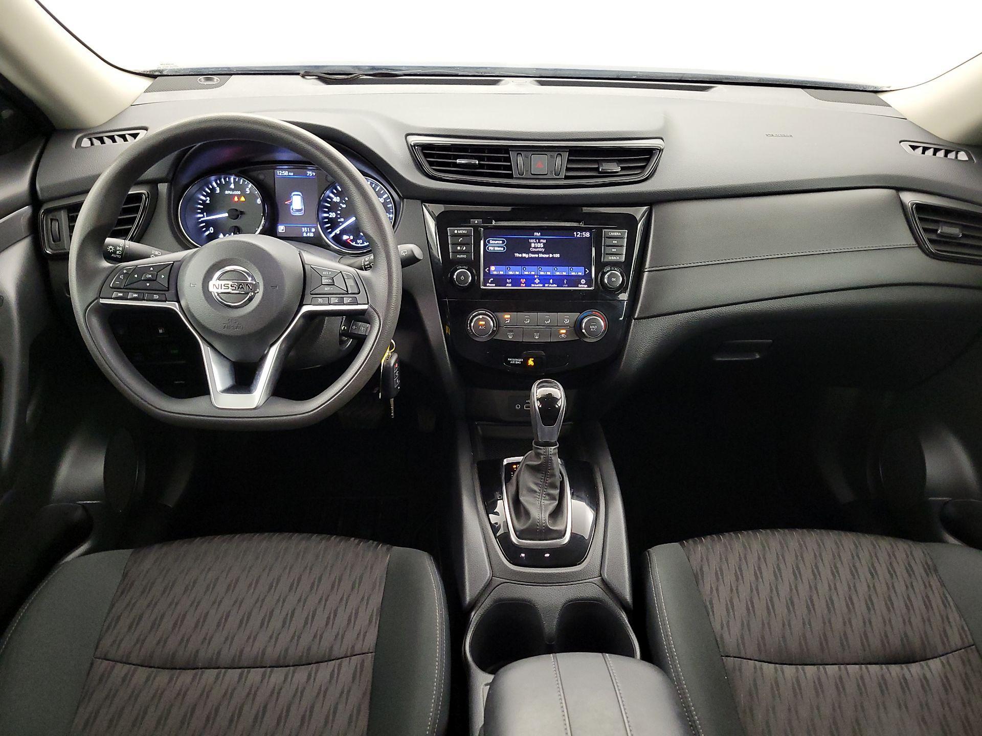 Thumbnail: 2020 Nissan Rogue - 9