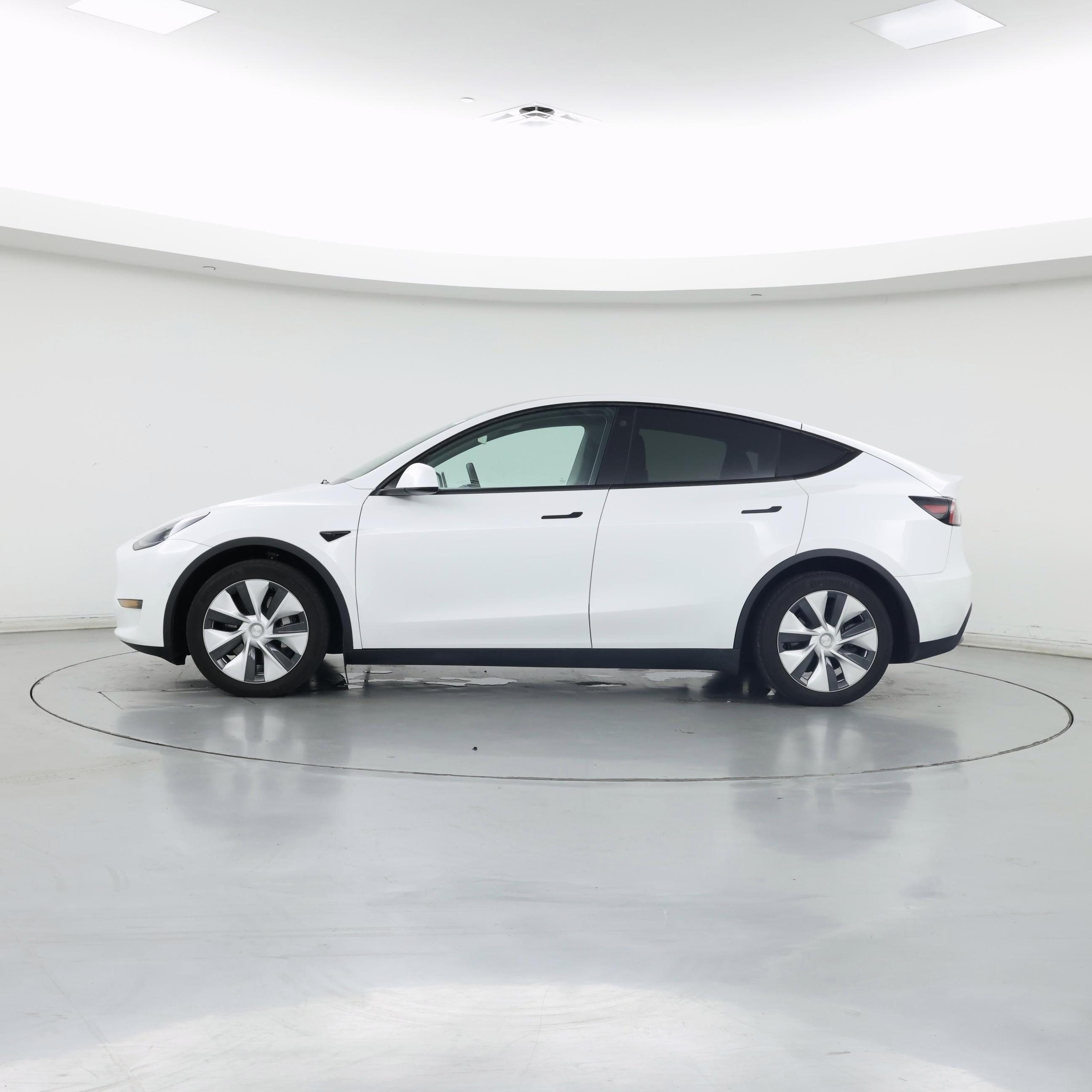 Thumbnail: 2021 Tesla Model Y - 3