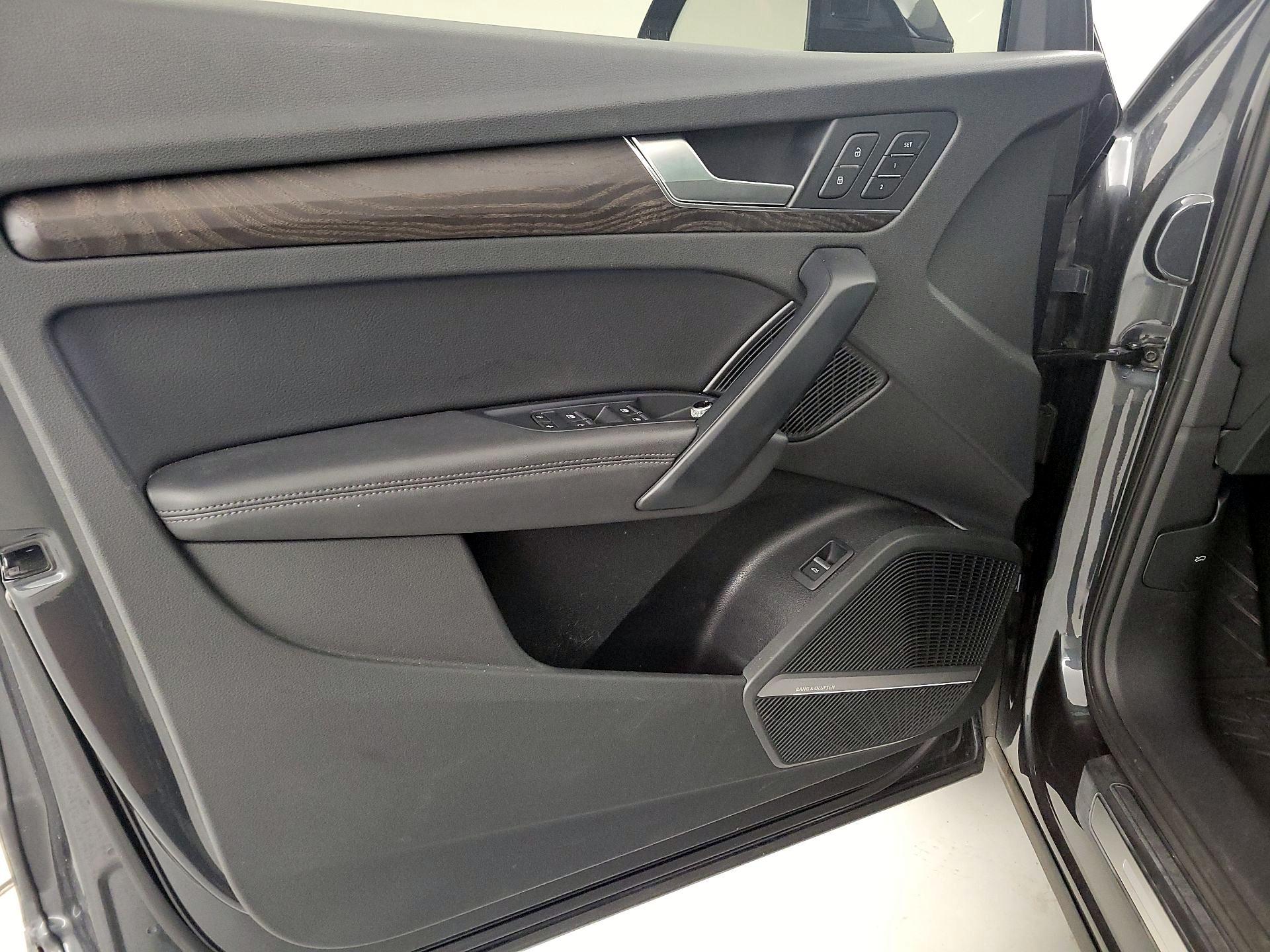 Thumbnail: 2019 Audi Q5 - 12