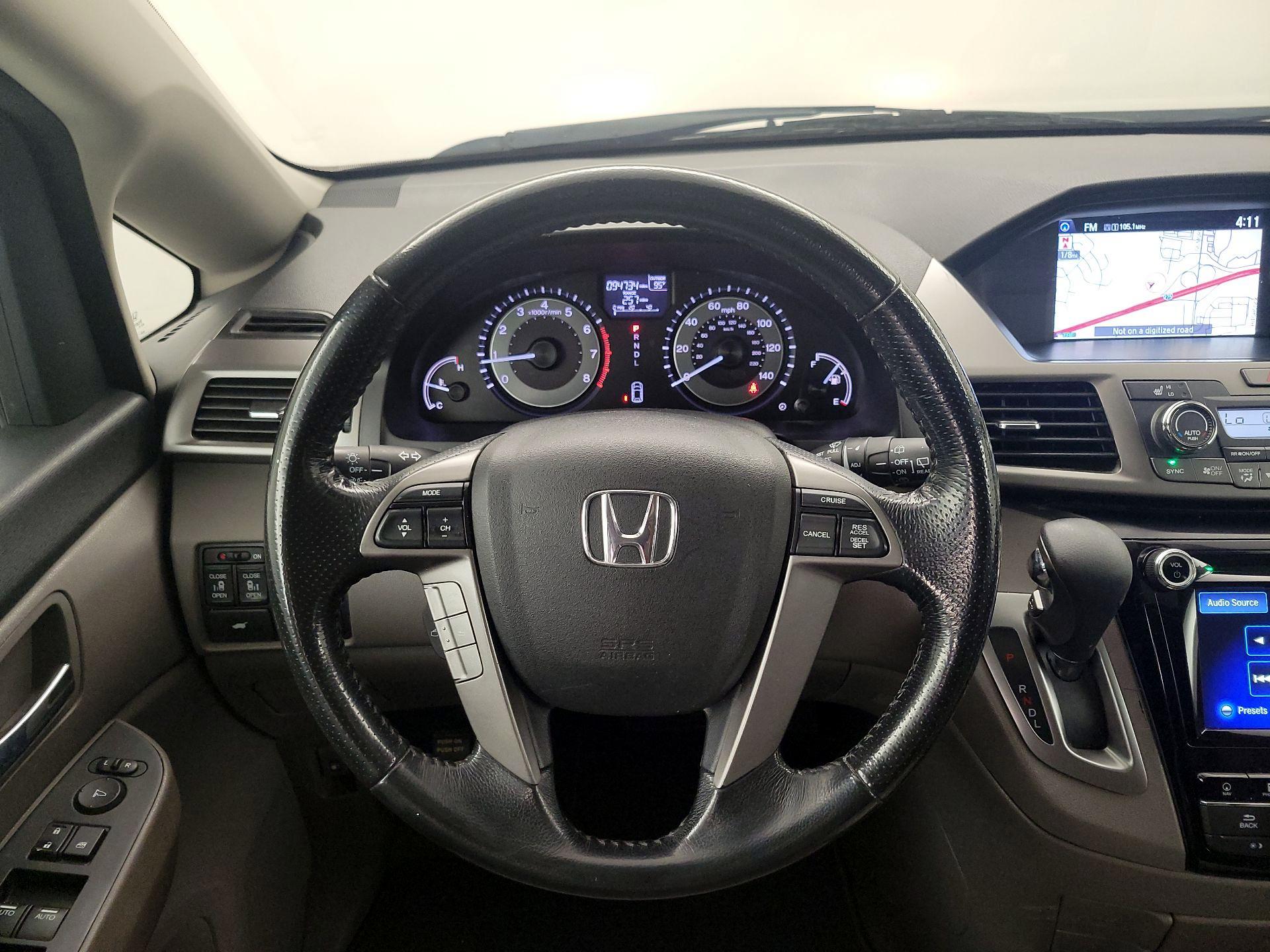 Thumbnail: 2016 Honda Odyssey - 10