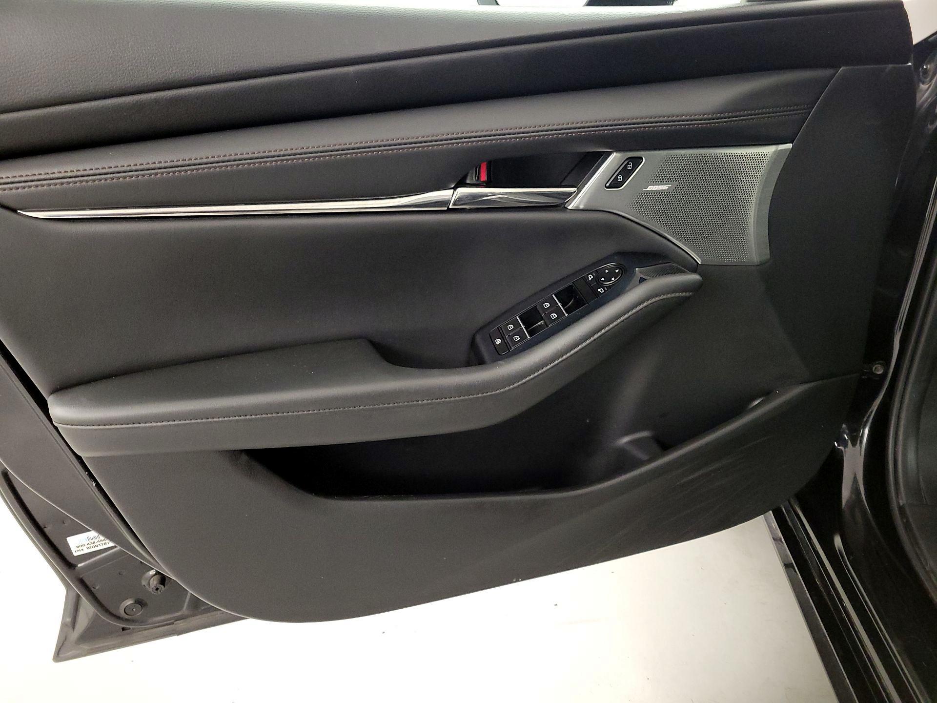Thumbnail: 2021 Mazda Mazda3 - 12