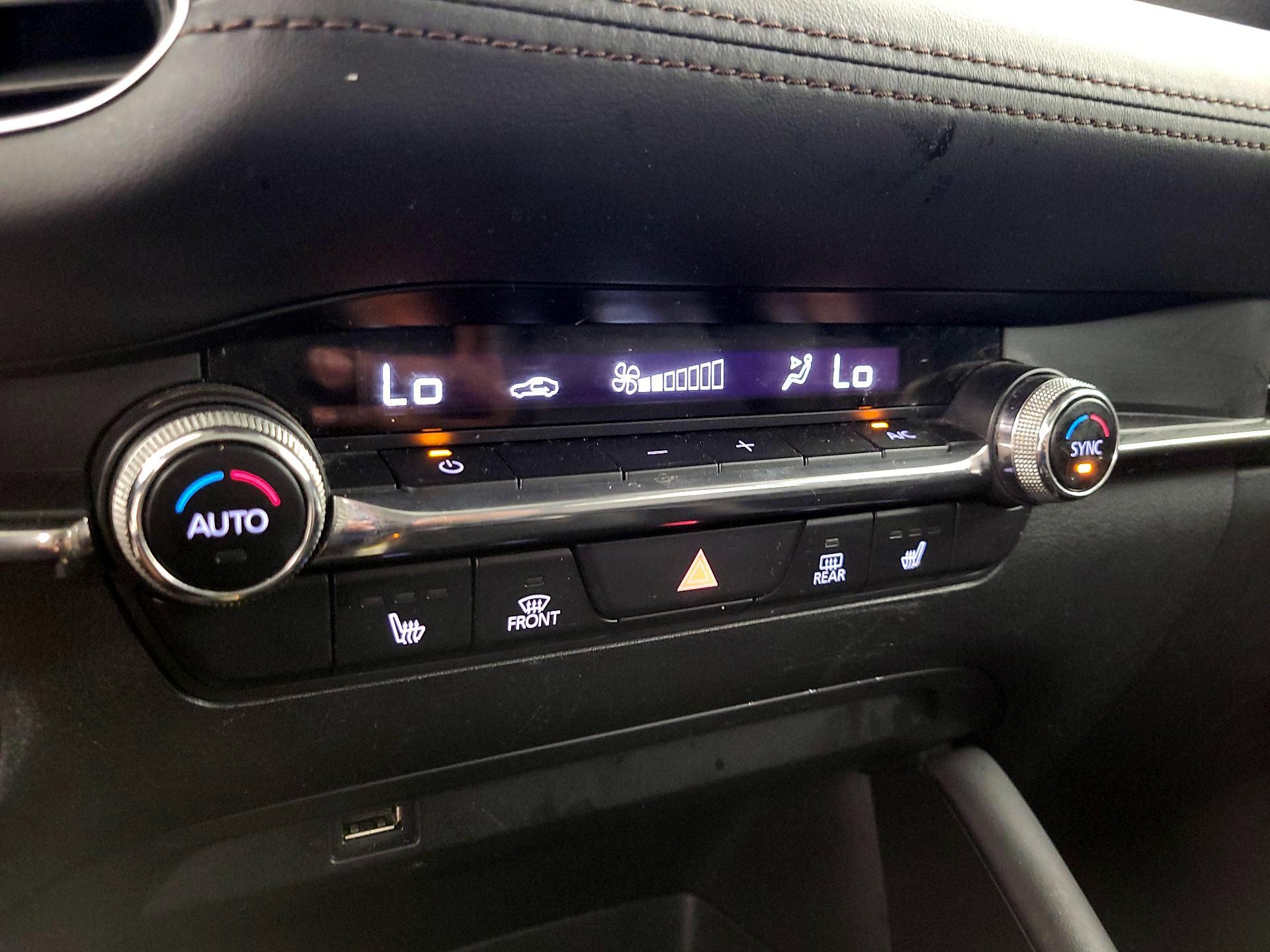 Thumbnail: 2021 Mazda Mazda3 - 17