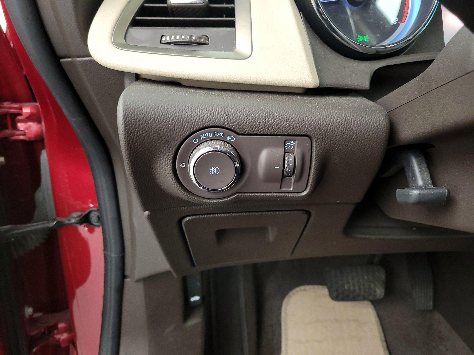 Thumbnail: 2016 Buick Verano - 13