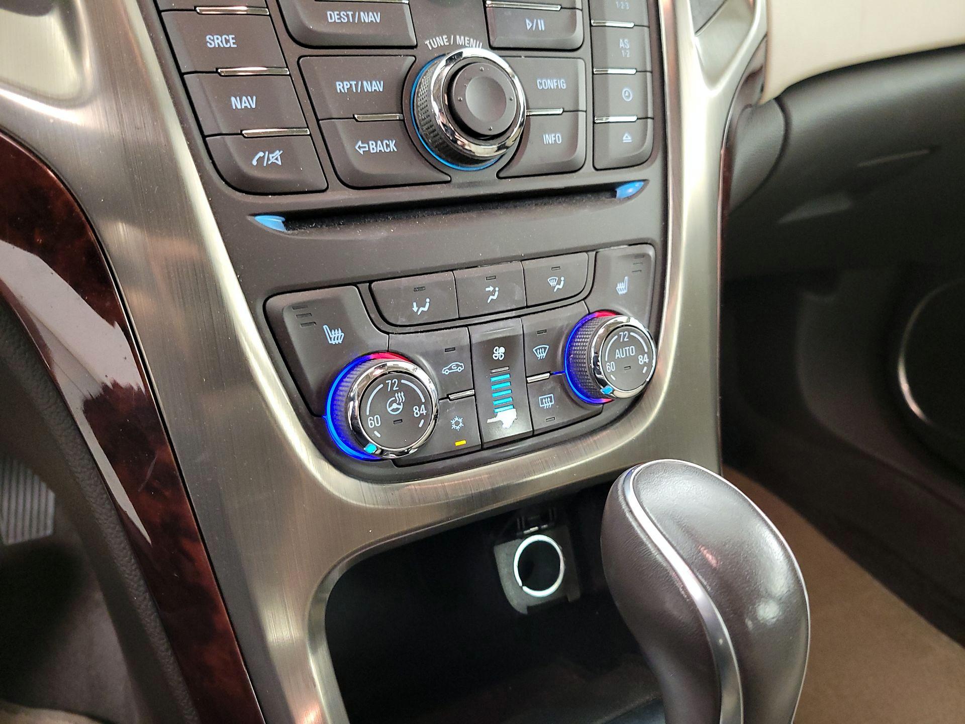 Thumbnail: 2016 Buick Verano - 17