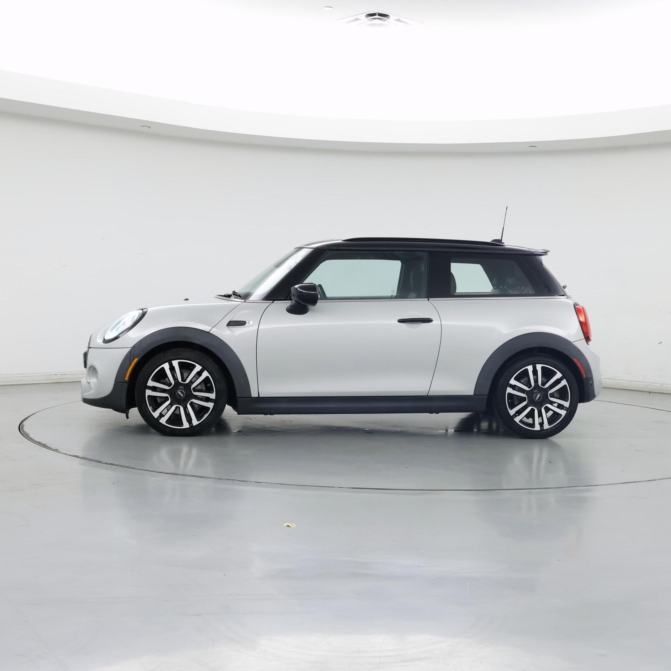 Thumbnail: 2020 MINI Cooper Hardtop - 3