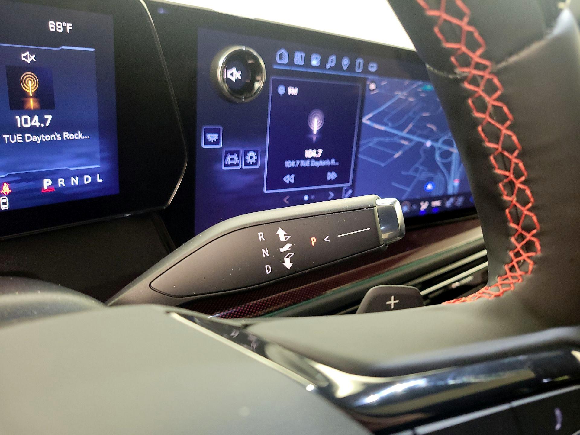 Thumbnail: 2025 Chevrolet Traverse - 18