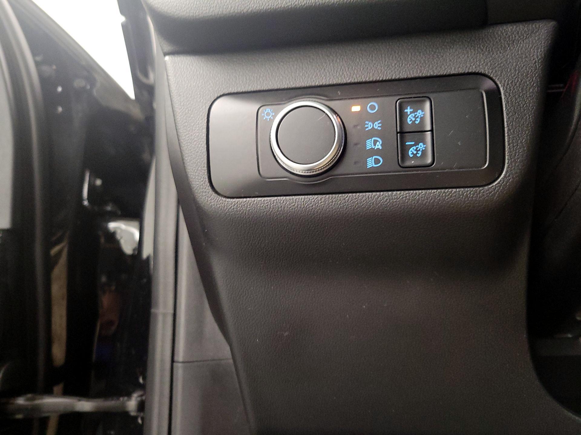 Thumbnail: 2020 Ford Escape - 13