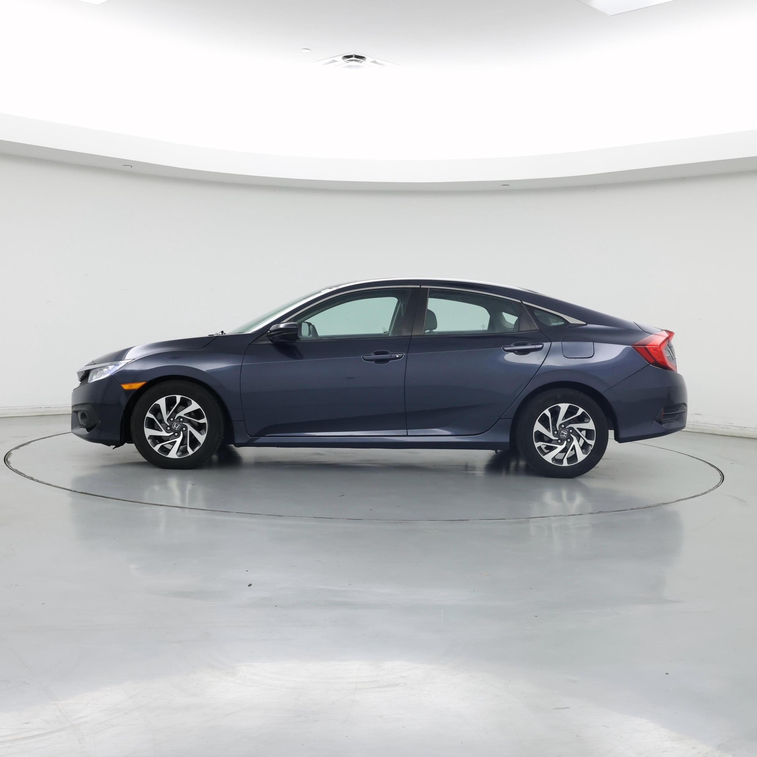 Thumbnail: 2016 Honda Civic - 3