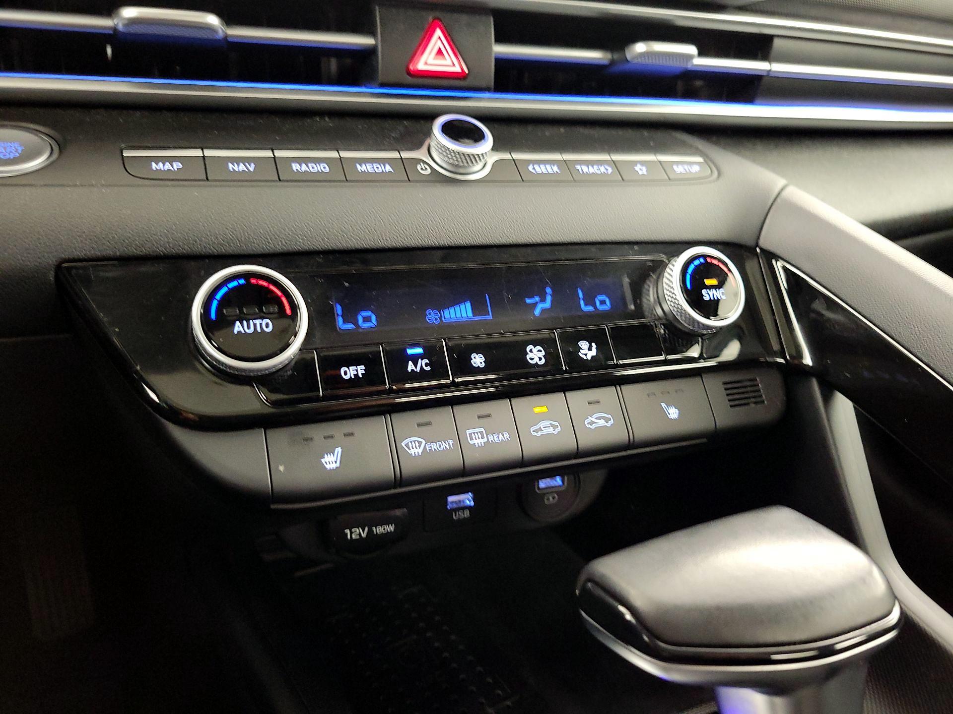 Thumbnail: 2022 Hyundai Elantra - 17