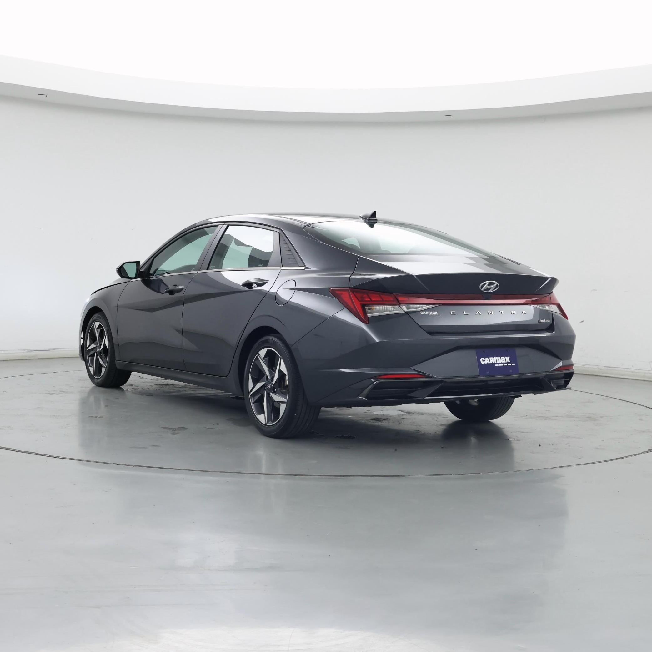Thumbnail: 2022 Hyundai Elantra - 2