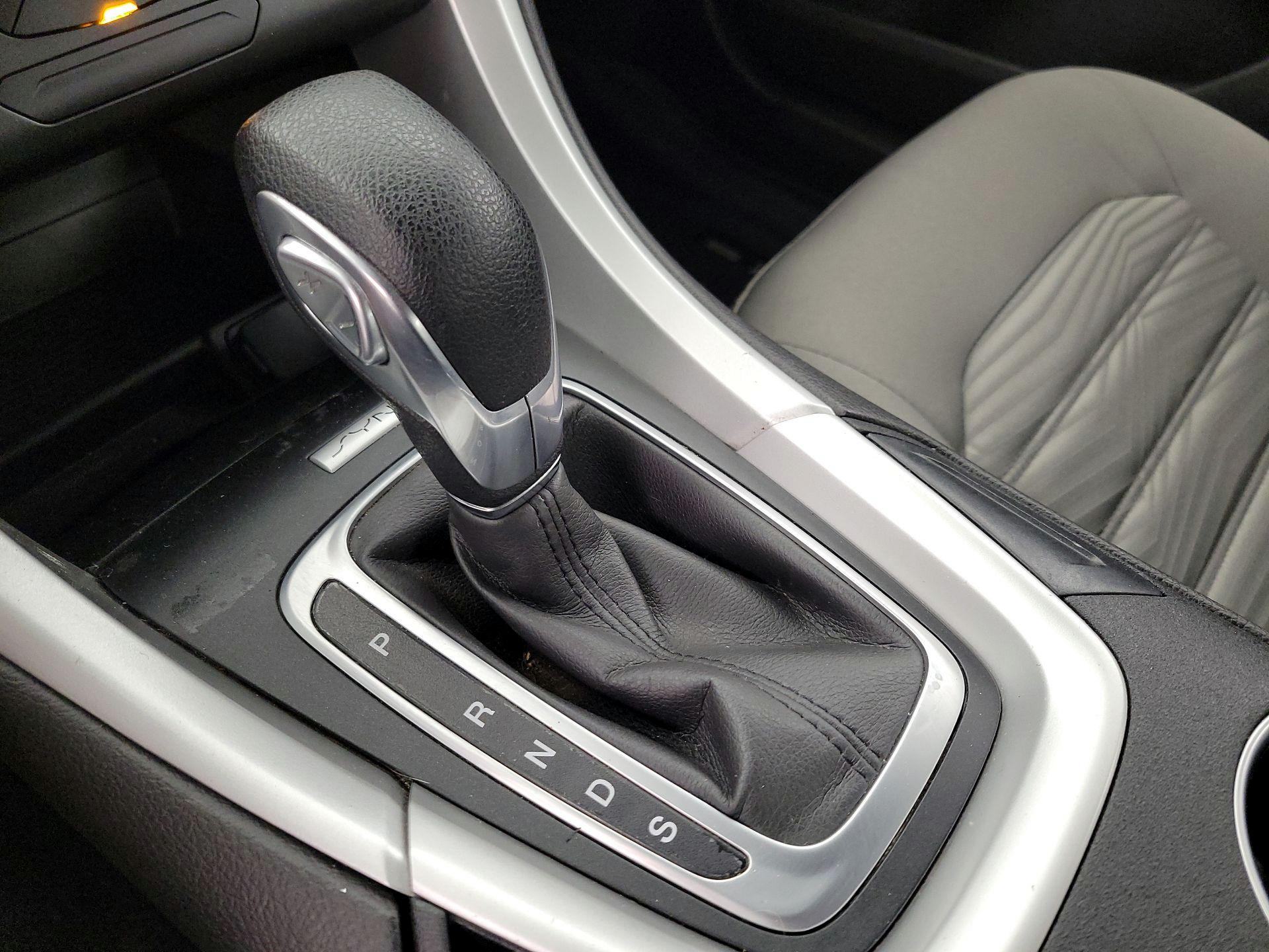Thumbnail: 2016 Ford Fusion - 17