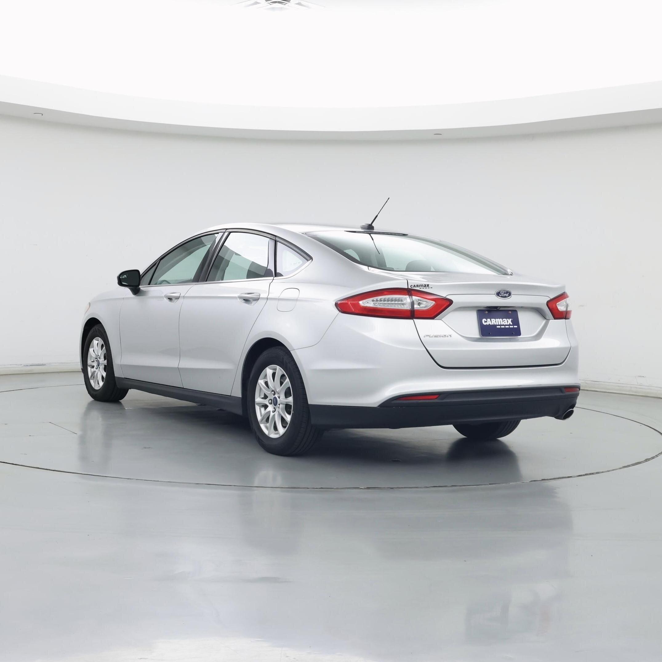 Thumbnail: 2016 Ford Fusion - 2