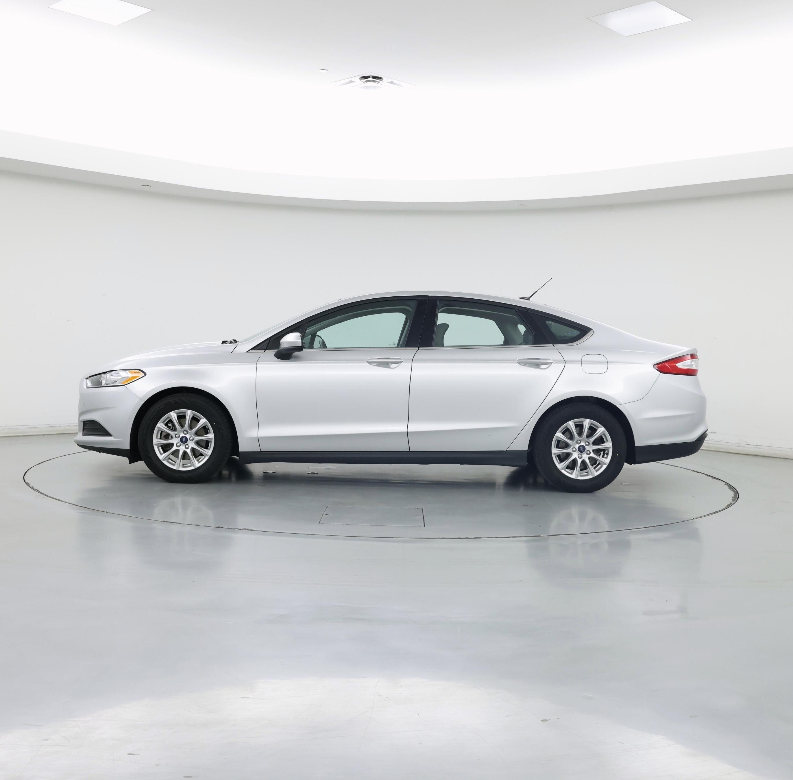 Thumbnail: 2016 Ford Fusion - 3