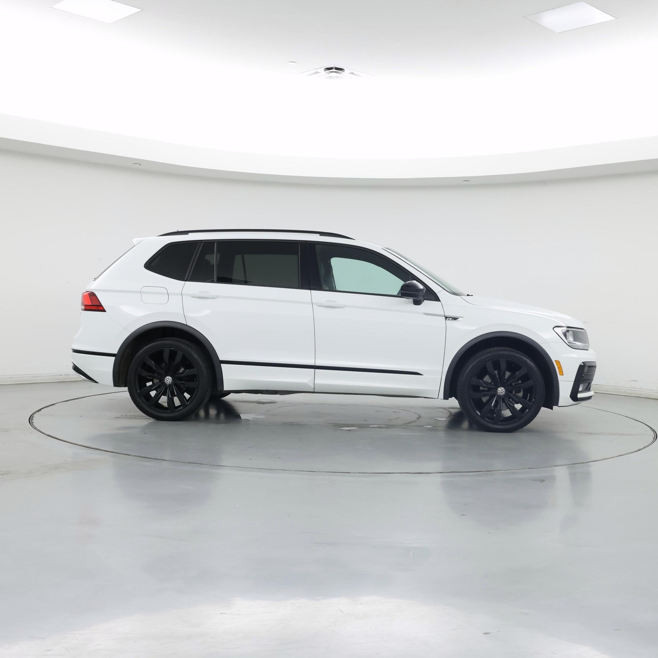 Thumbnail: 2021 Volkswagen Tiguan - 7