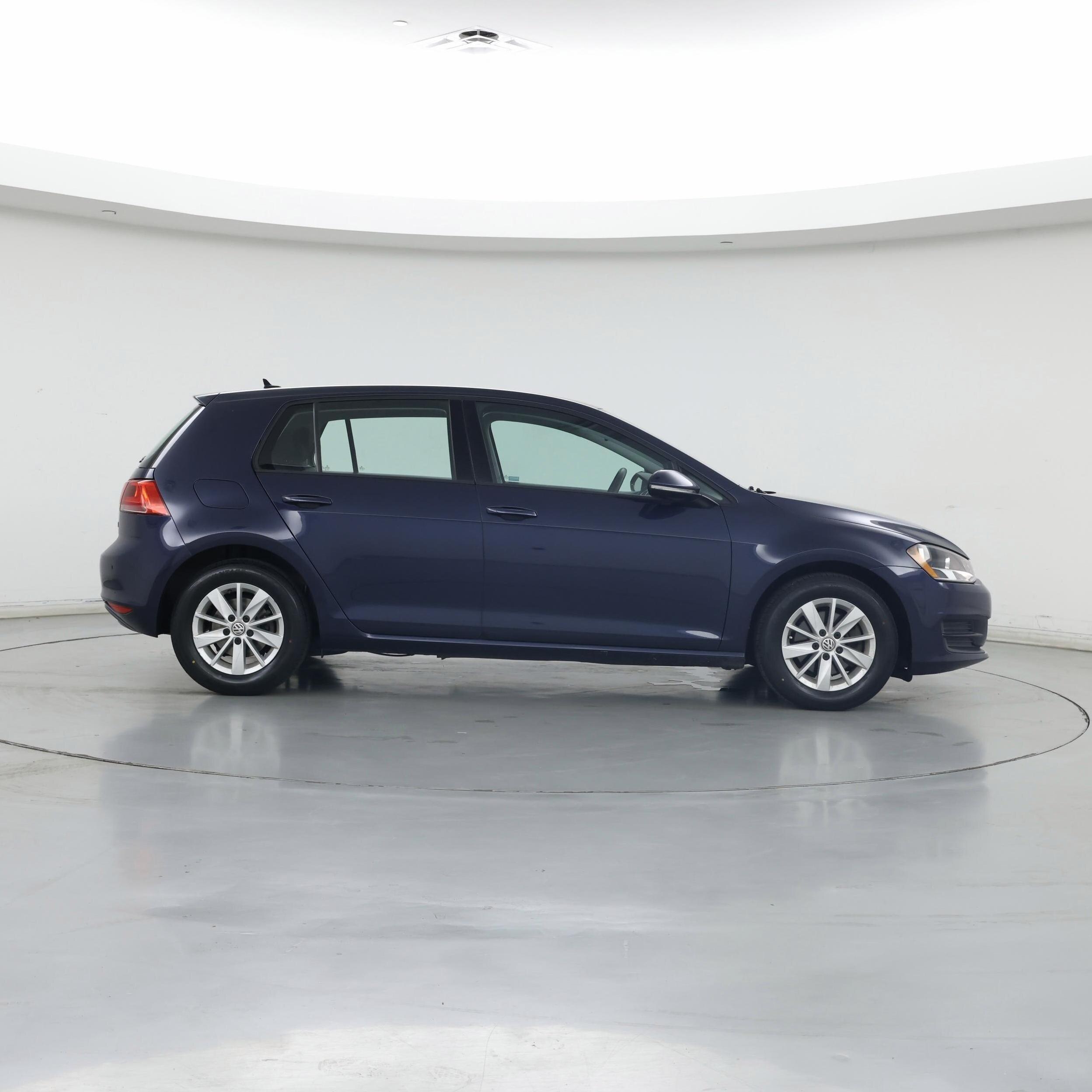 Thumbnail: 2016 Volkswagen Golf - 7