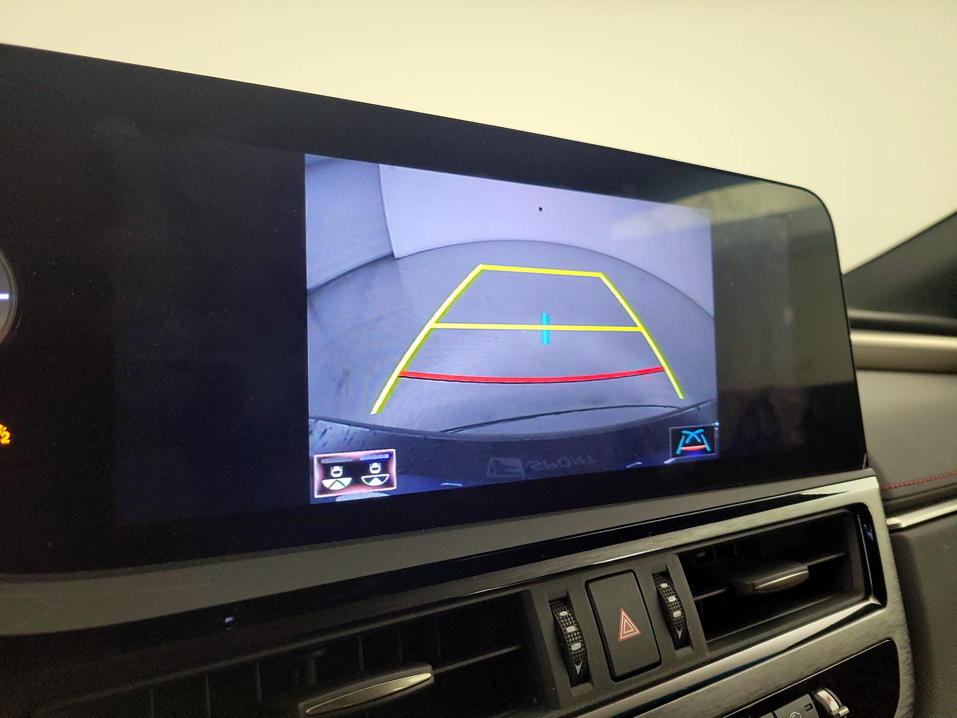 Thumbnail: 2022 Lexus ES - 14