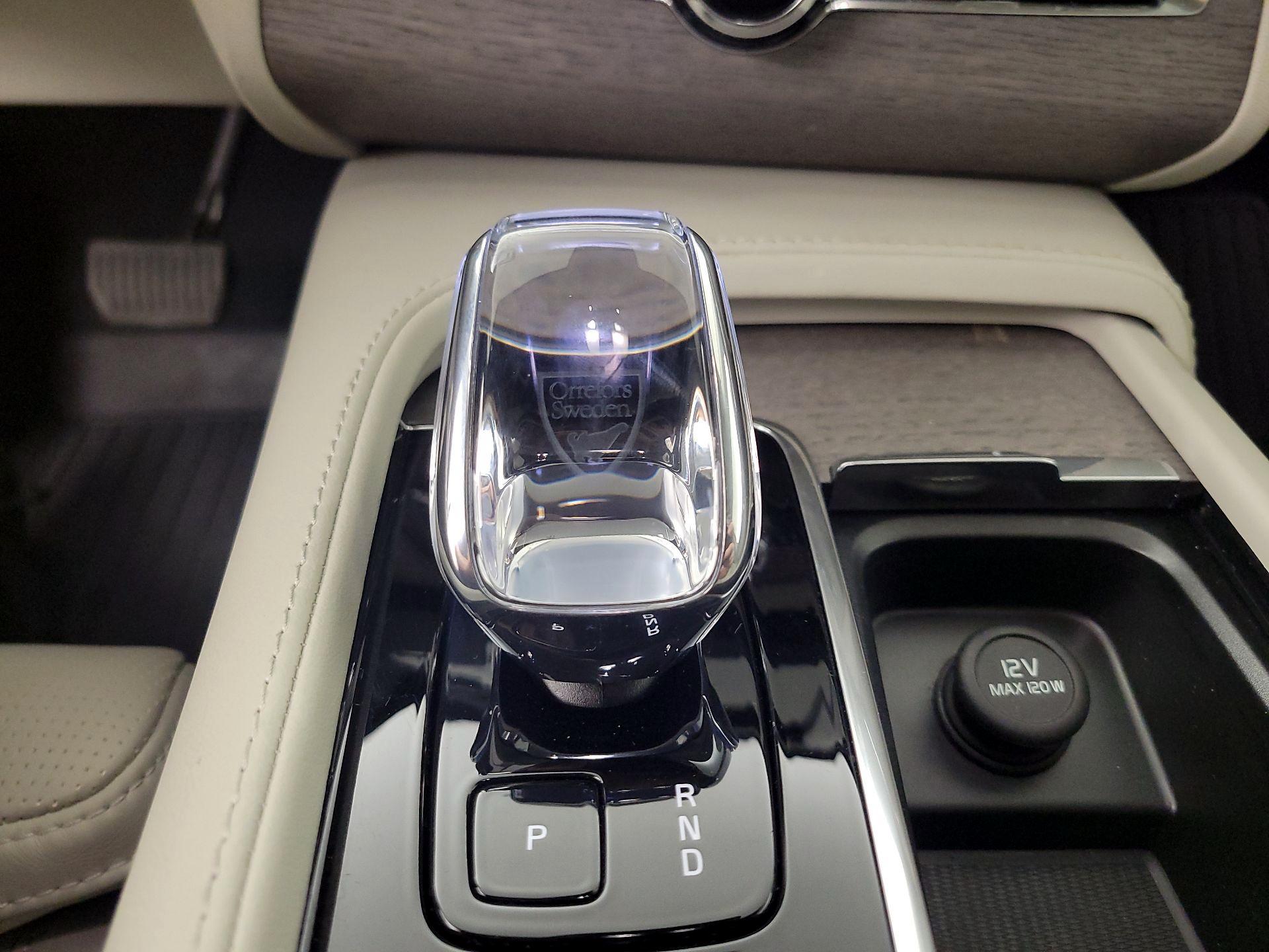 Thumbnail: 2024 Volvo XC90 - 17