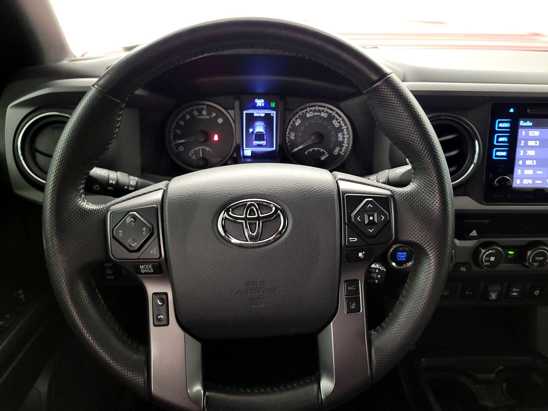 Thumbnail: 2019 Toyota Tacoma - 10
