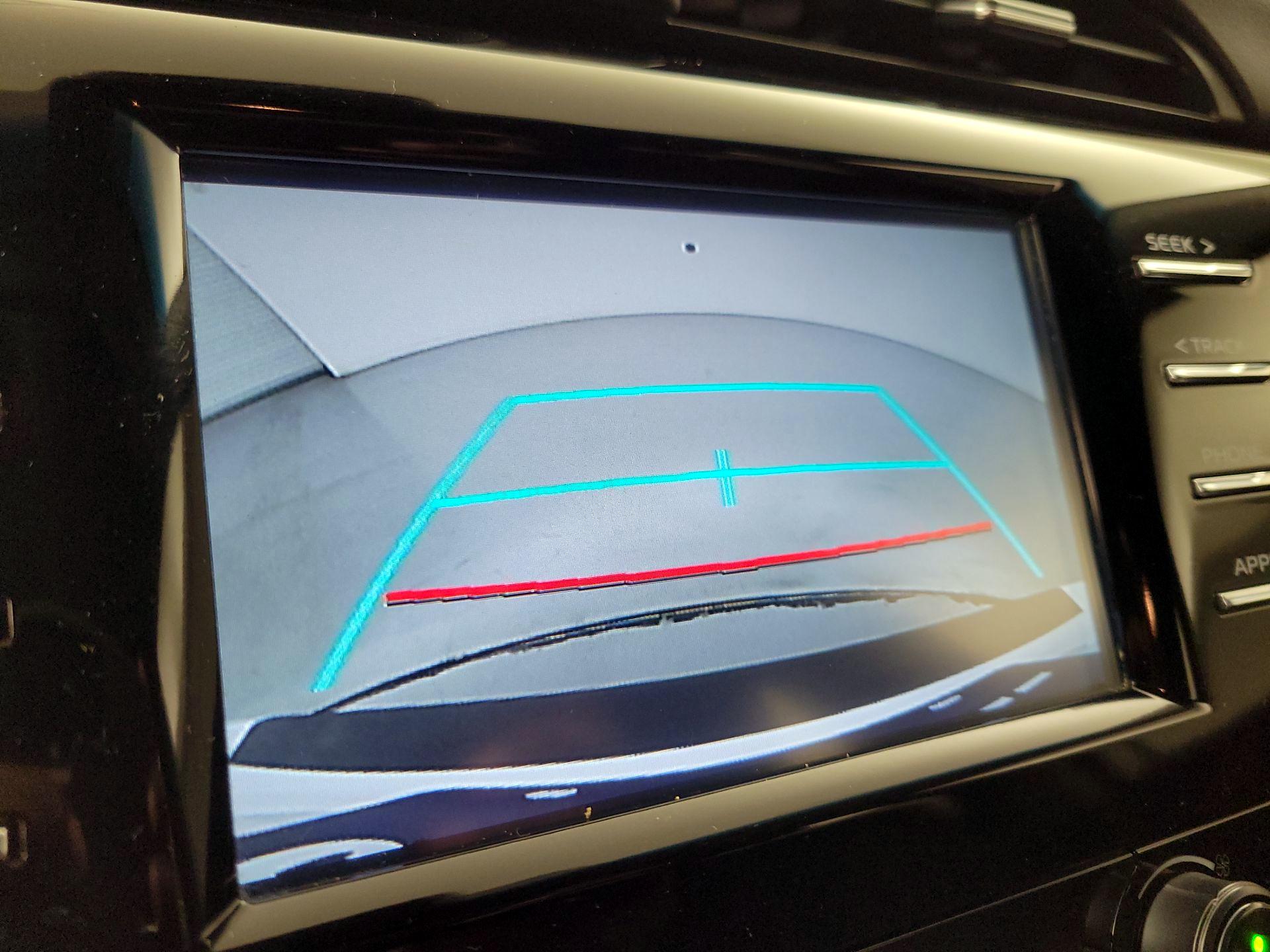 Thumbnail: 2019 Toyota Camry - 14