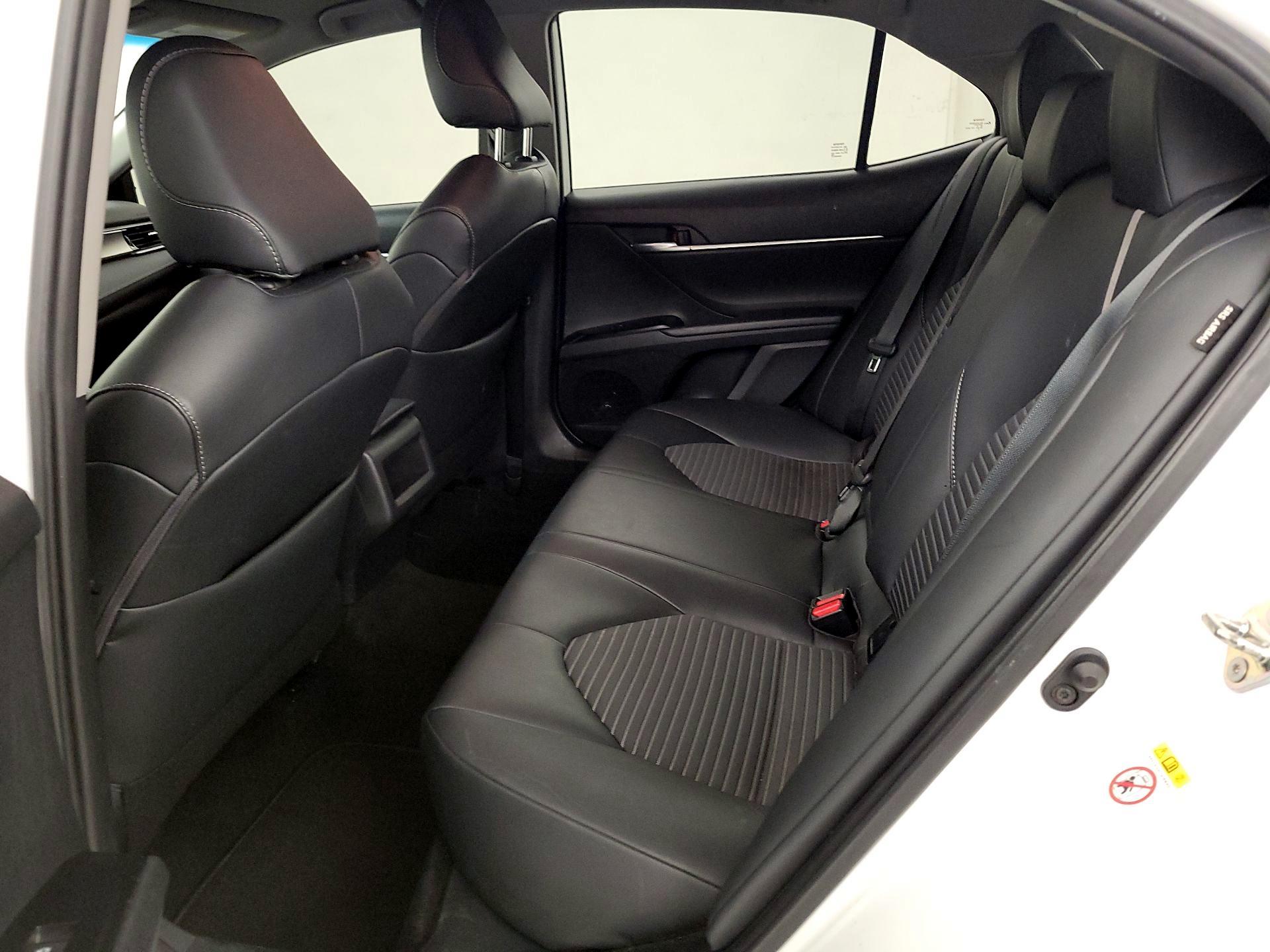 Thumbnail: 2019 Toyota Camry - 19