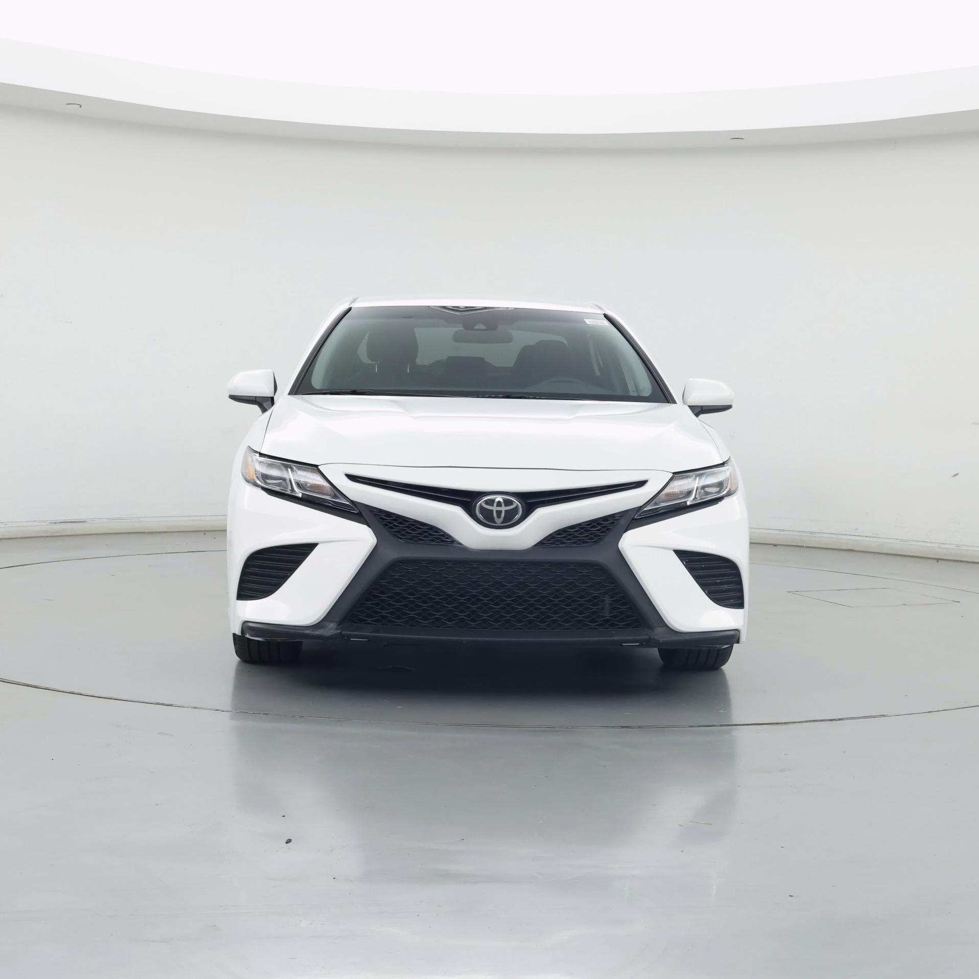 Thumbnail: 2019 Toyota Camry - 5