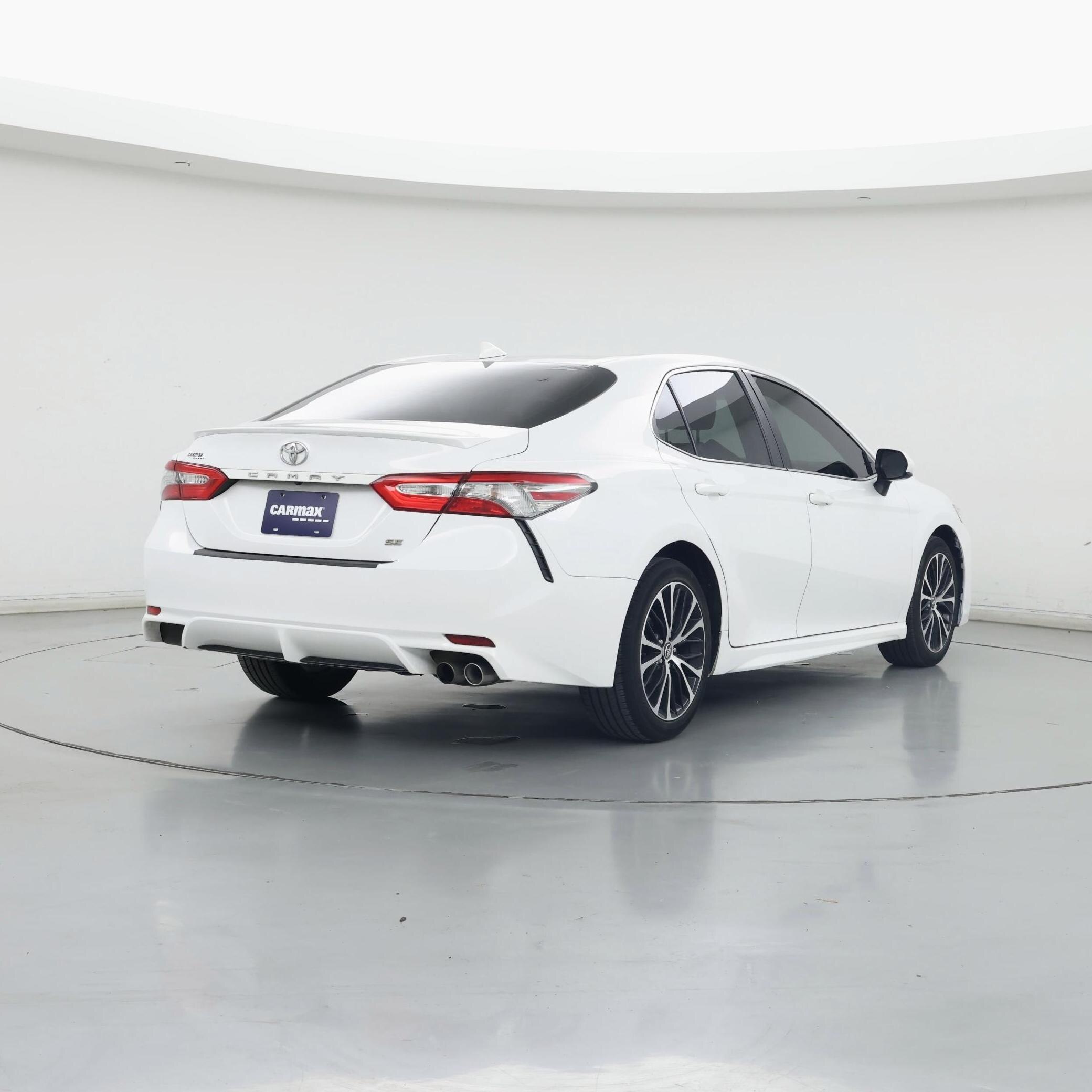 Thumbnail: 2019 Toyota Camry - 8