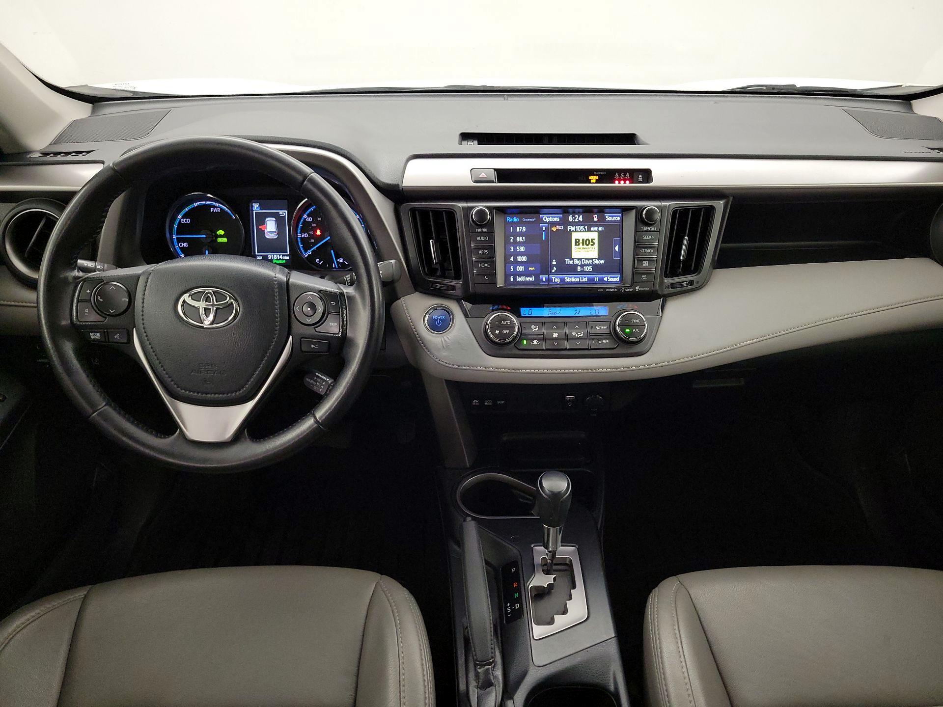 Thumbnail: 2017 Toyota RAV4 - 9