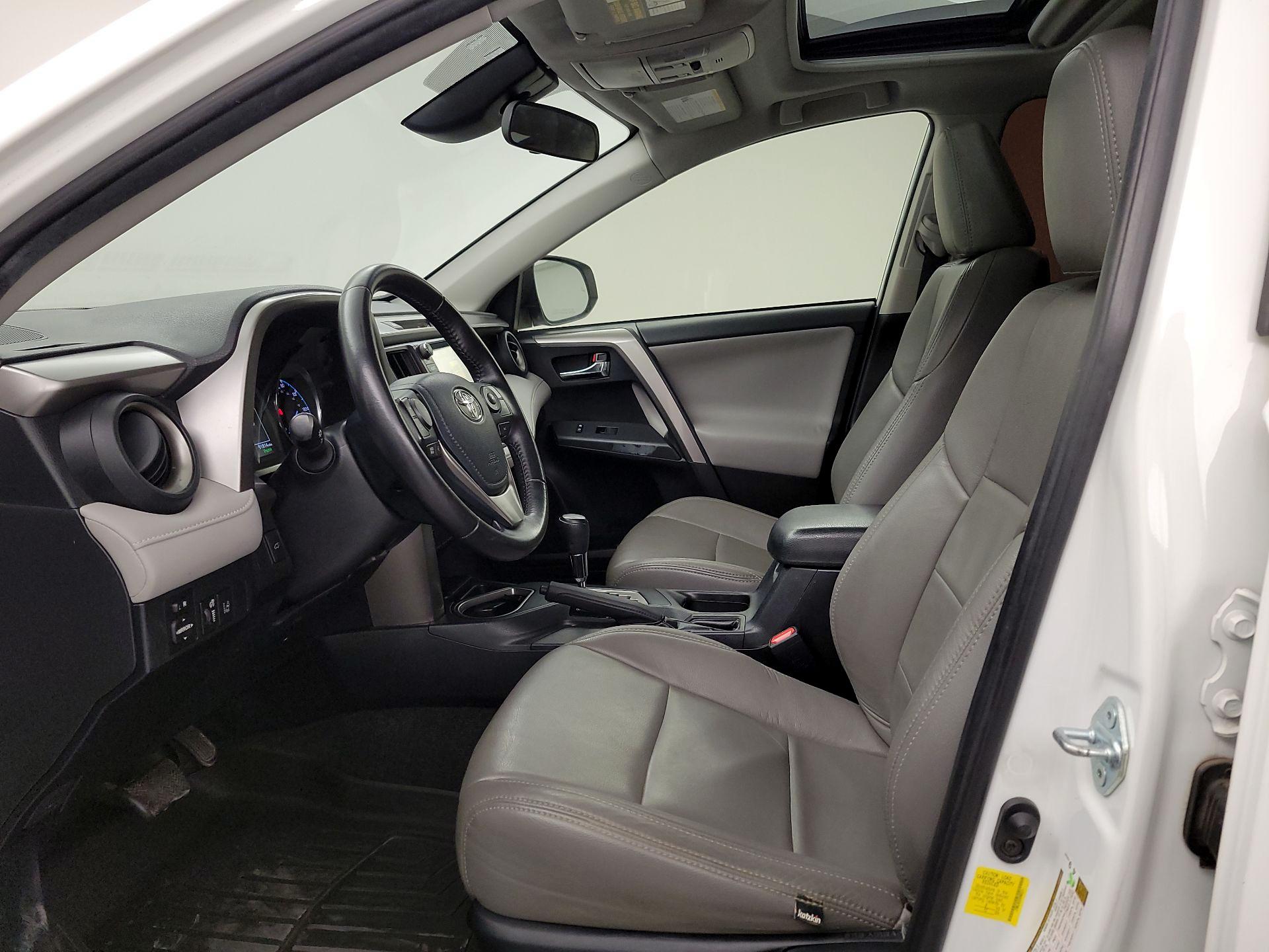 Thumbnail: 2017 Toyota RAV4 - 11