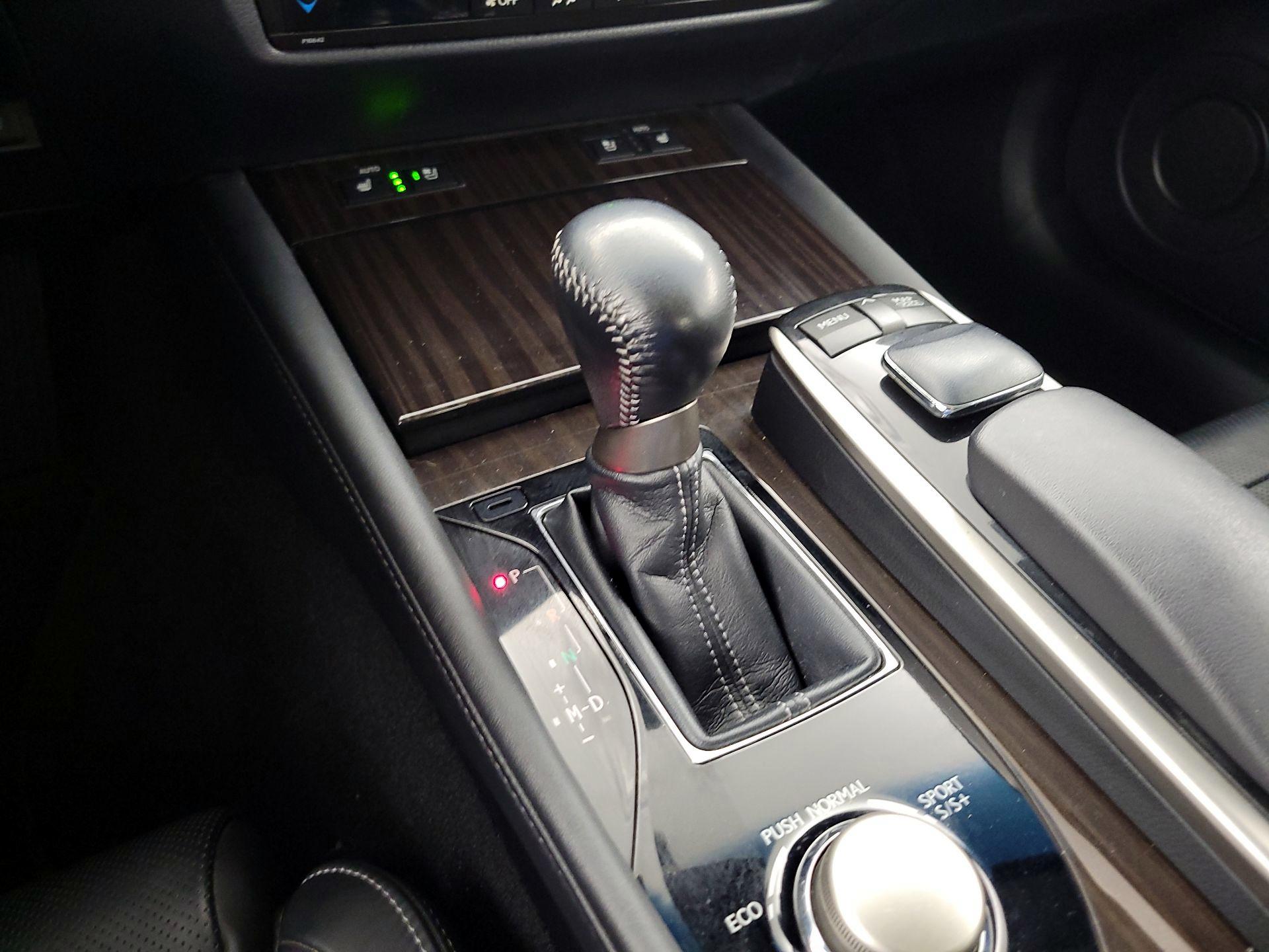 Thumbnail: 2014 Lexus GS - 18