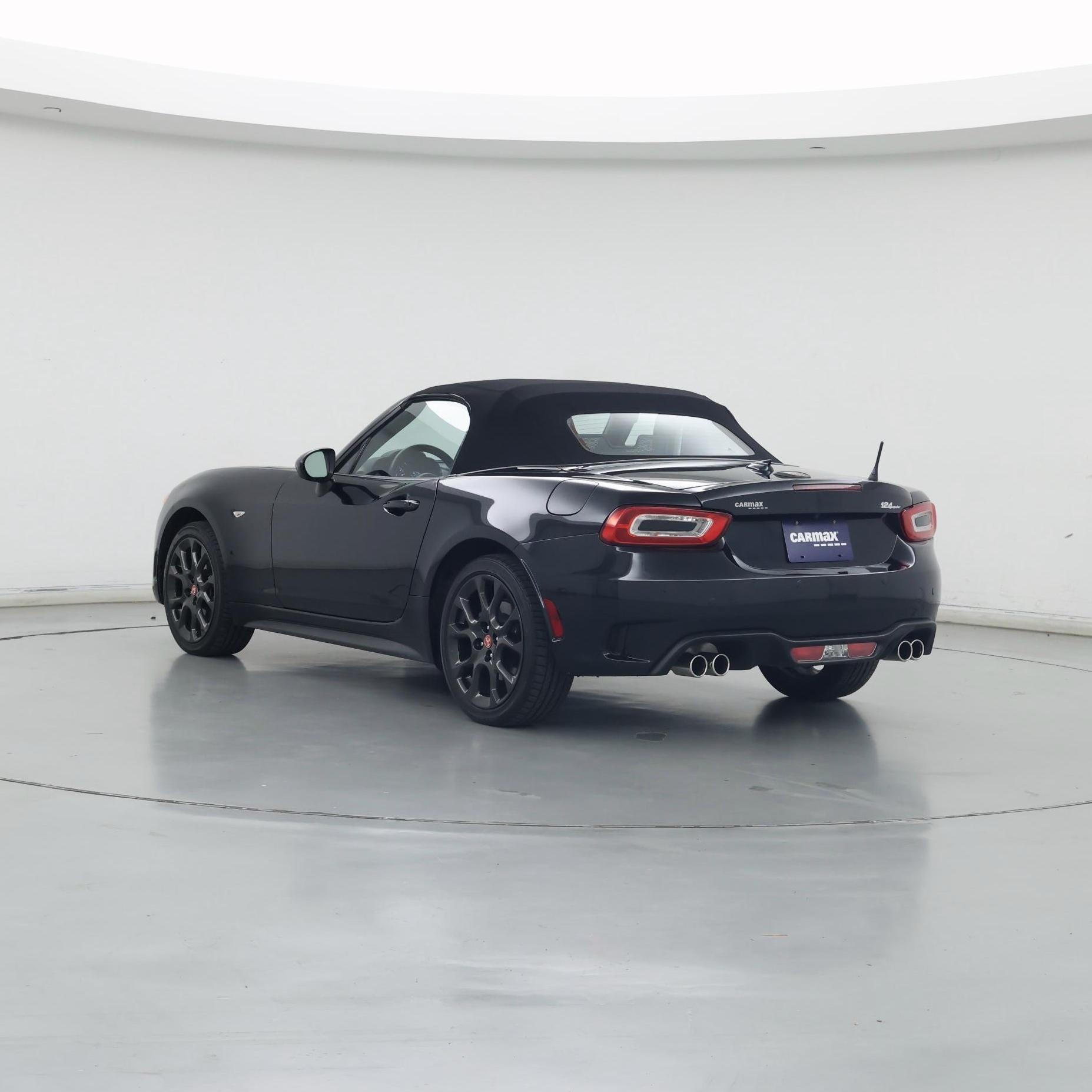 Thumbnail: 2020 Fiat 124 Spider - 2