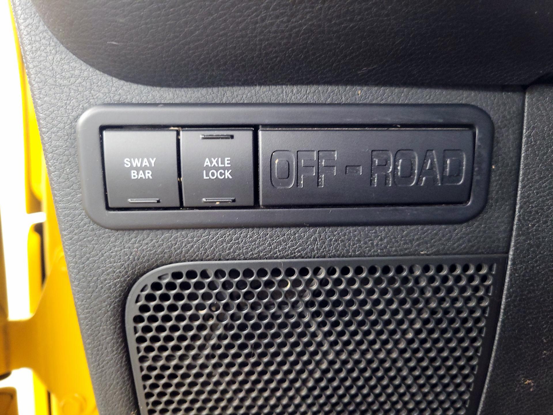 Thumbnail: 2015 Jeep Wrangler - 13