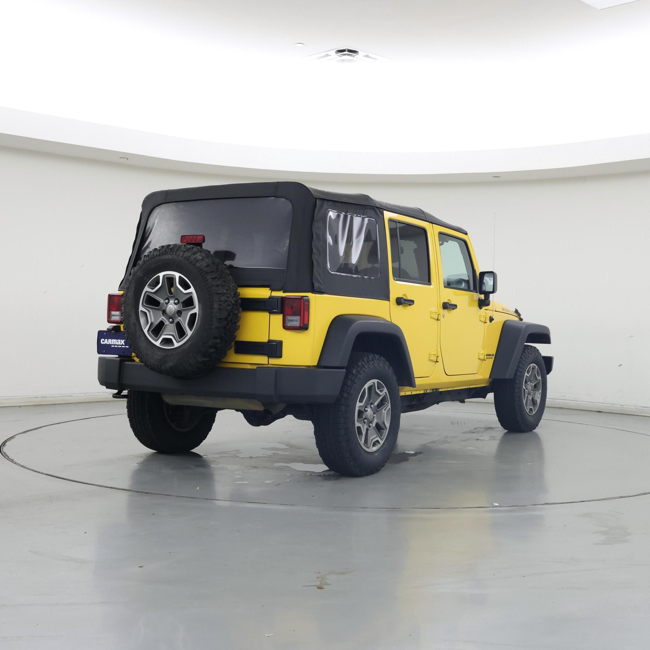 Thumbnail: 2015 Jeep Wrangler - 8