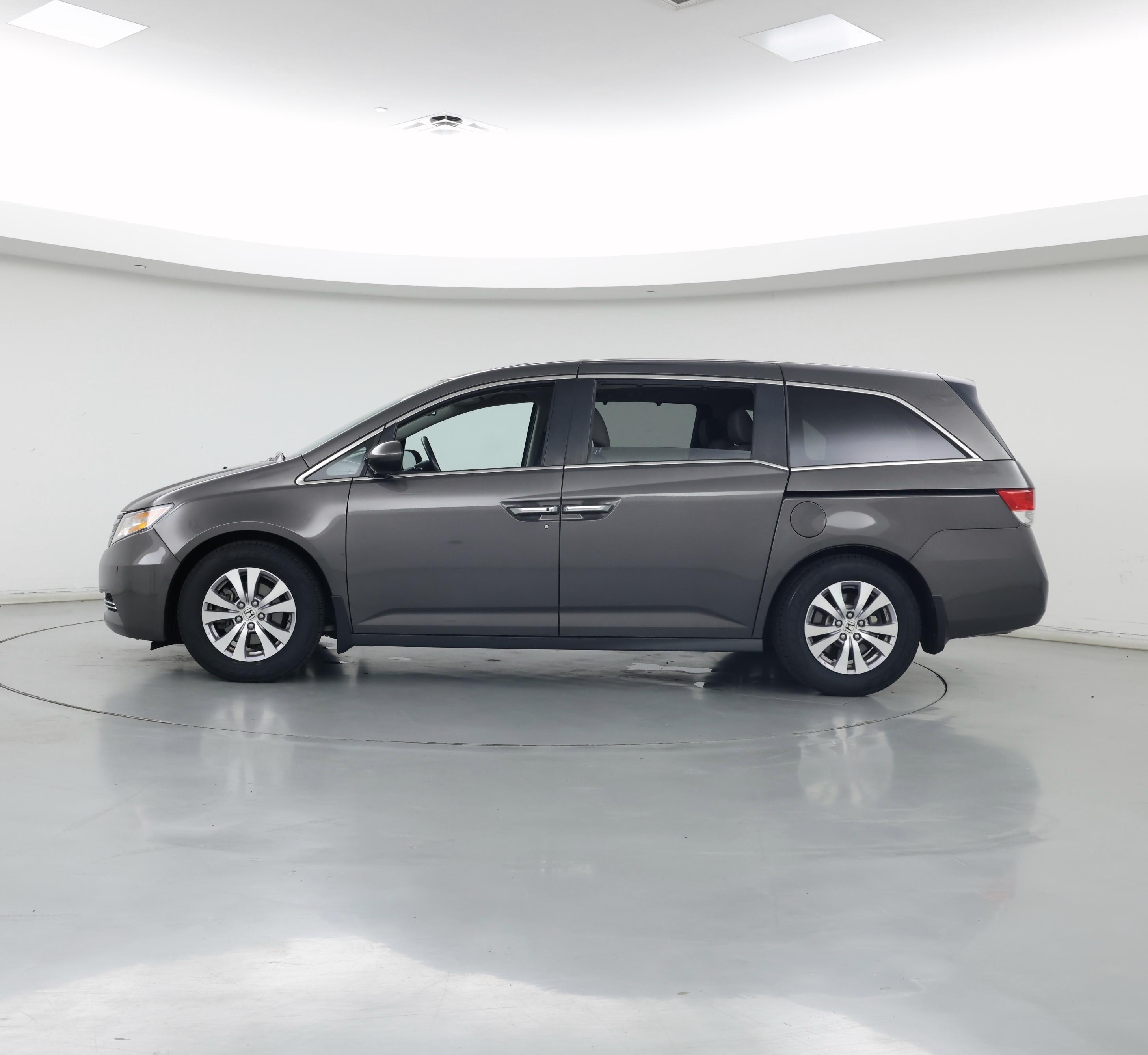 Thumbnail: 2015 Honda Odyssey - 3