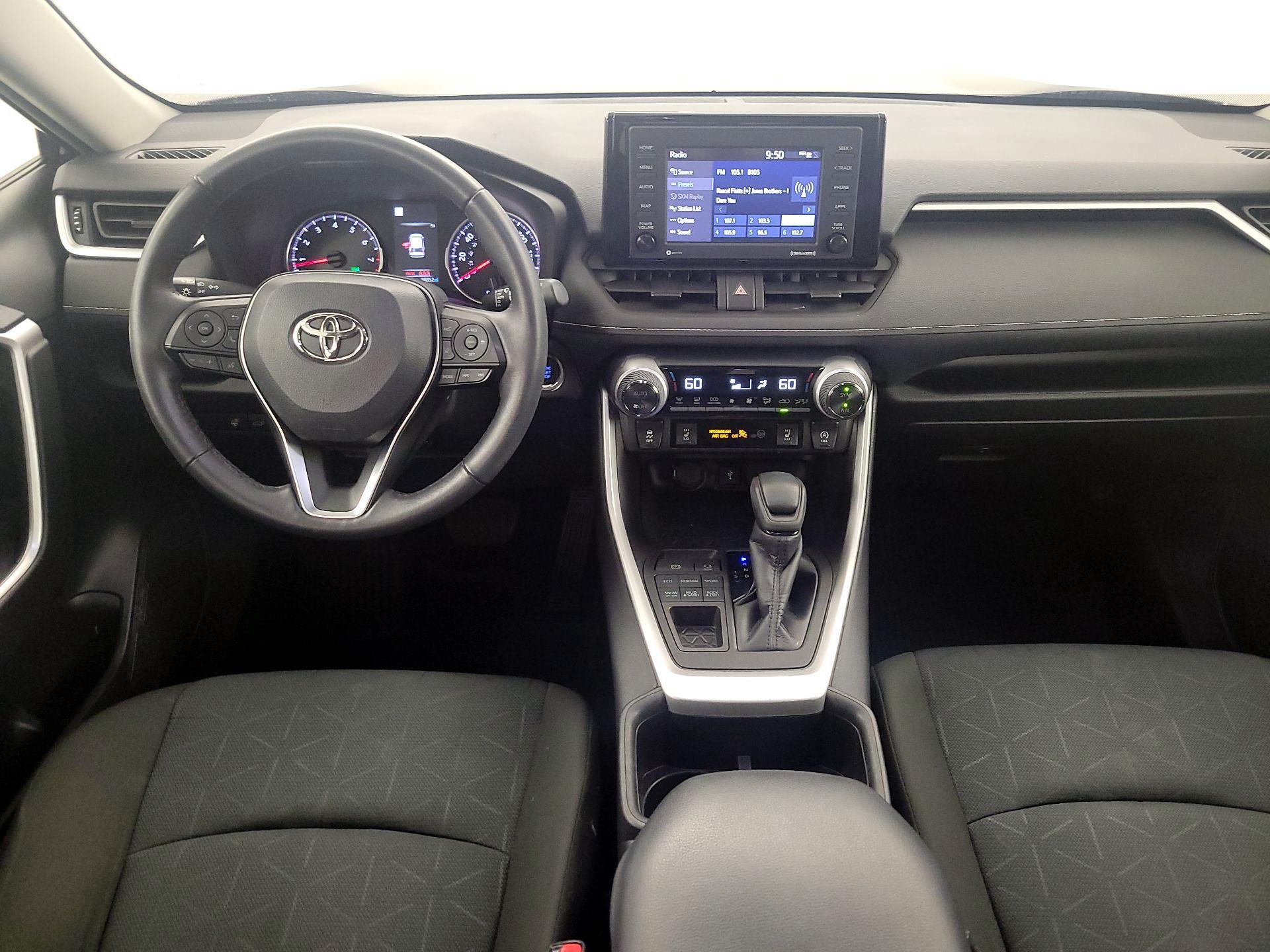Thumbnail: 2022 Toyota RAV4 - 9