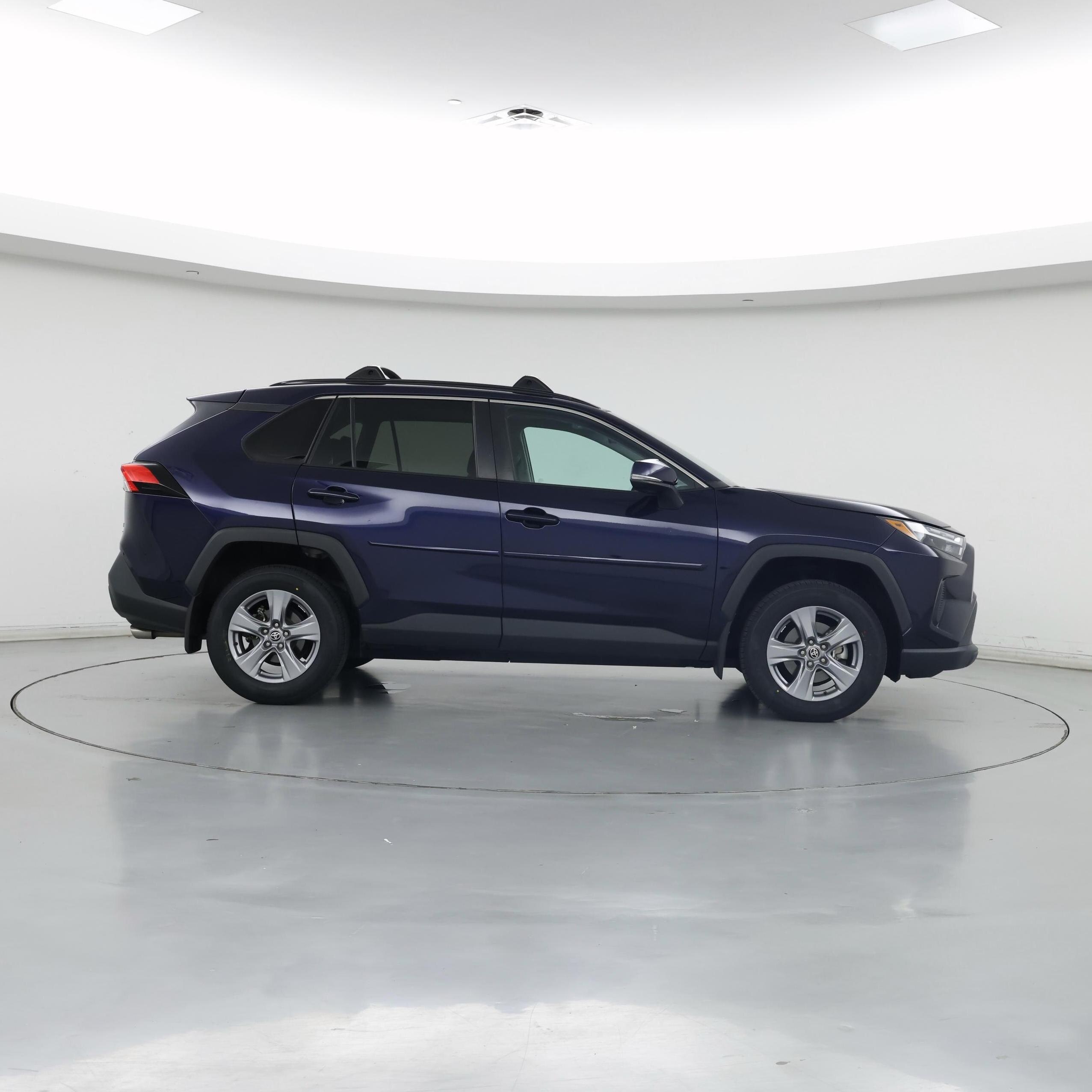 Thumbnail: 2022 Toyota RAV4 - 7