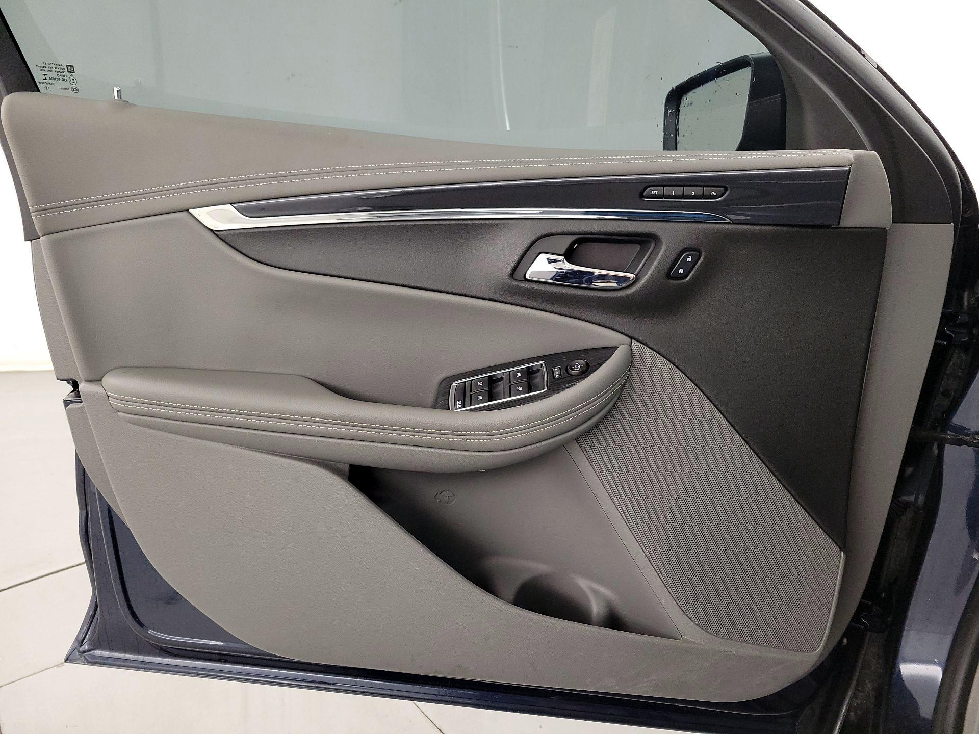 Thumbnail: 2016 Chevrolet Impala - 12