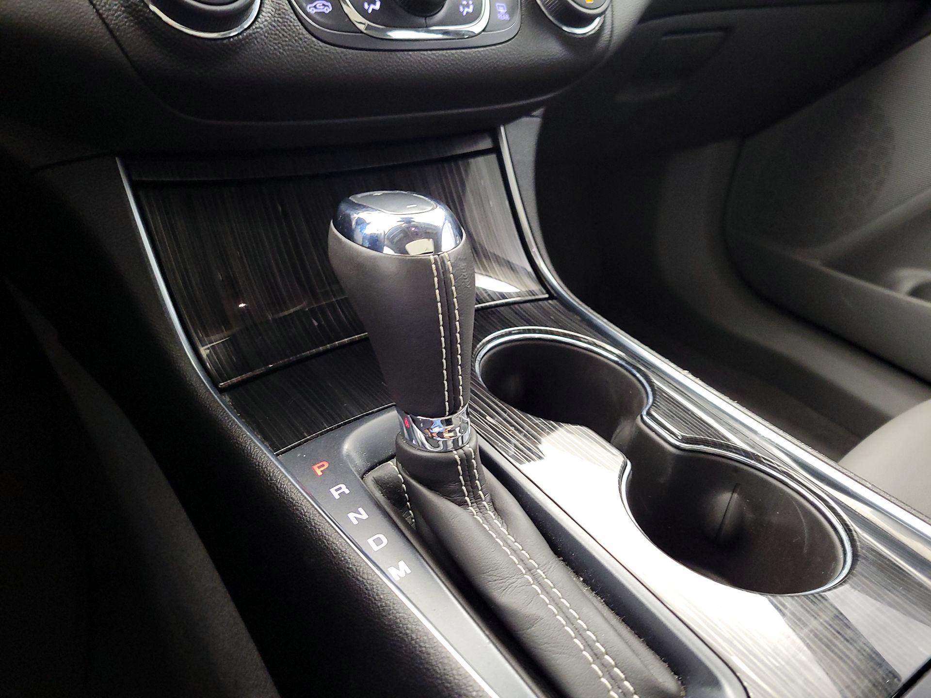 Thumbnail: 2016 Chevrolet Impala - 17