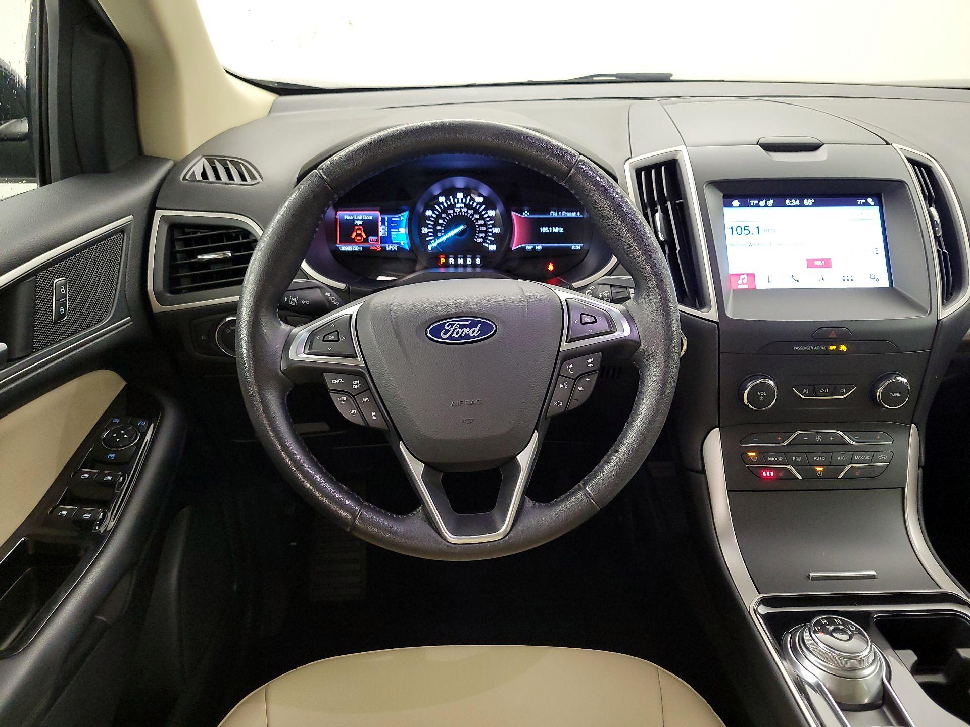 Thumbnail: 2019 Ford Edge - 10