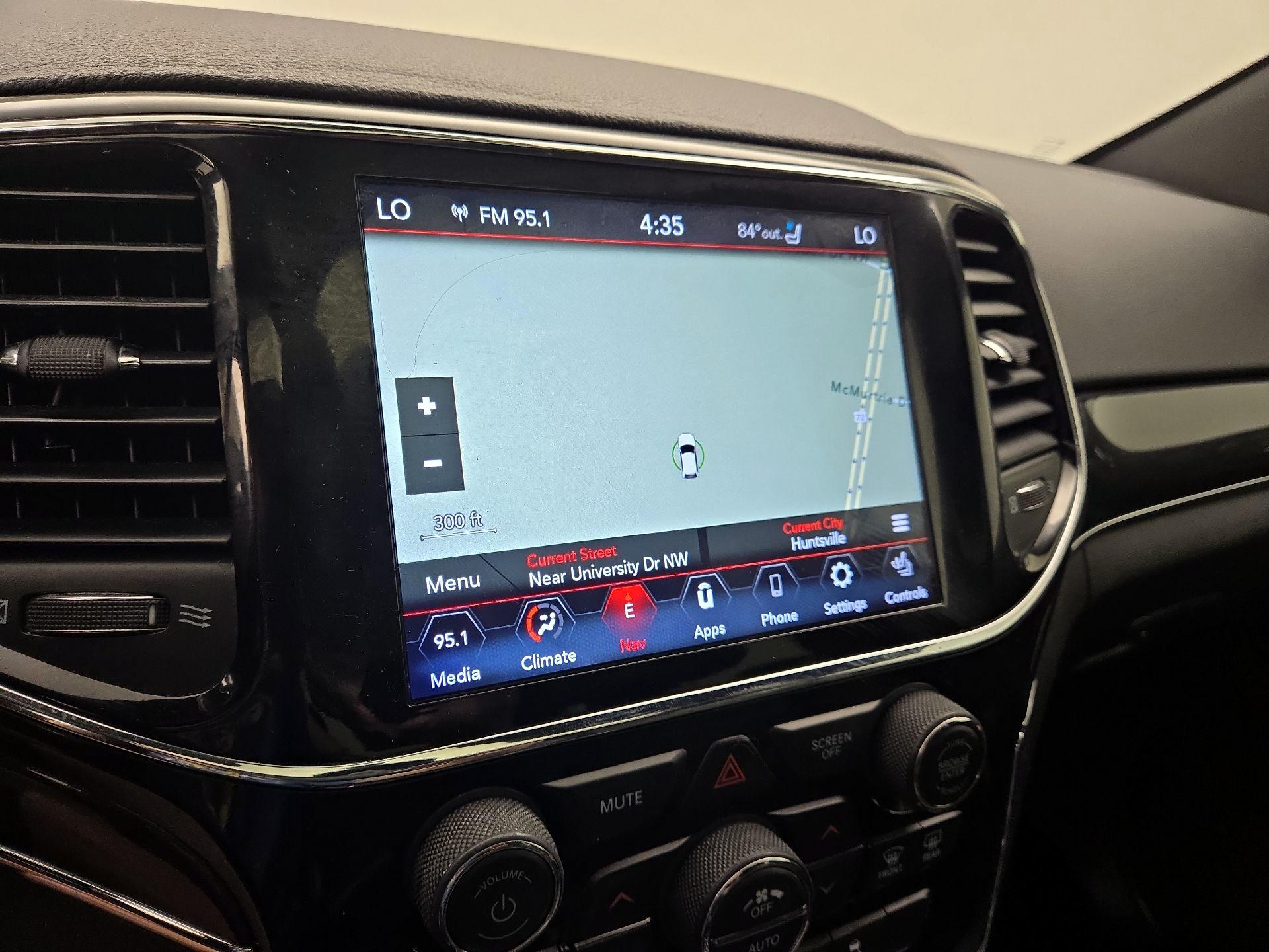 Thumbnail: 2020 Jeep Grand Cherokee - 14