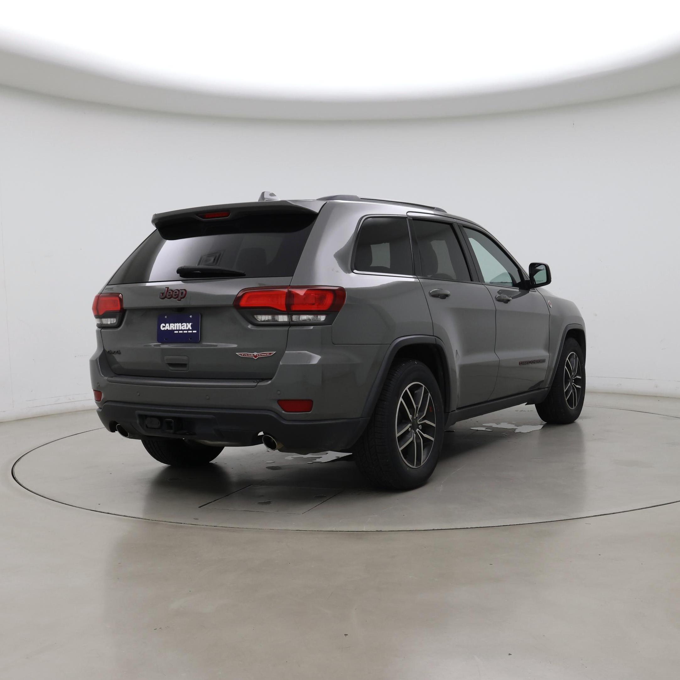 Thumbnail: 2020 Jeep Grand Cherokee - 8