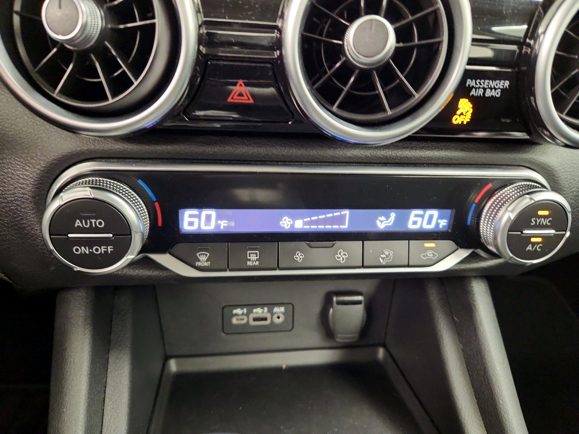 Thumbnail: 2021 Nissan Sentra - 16