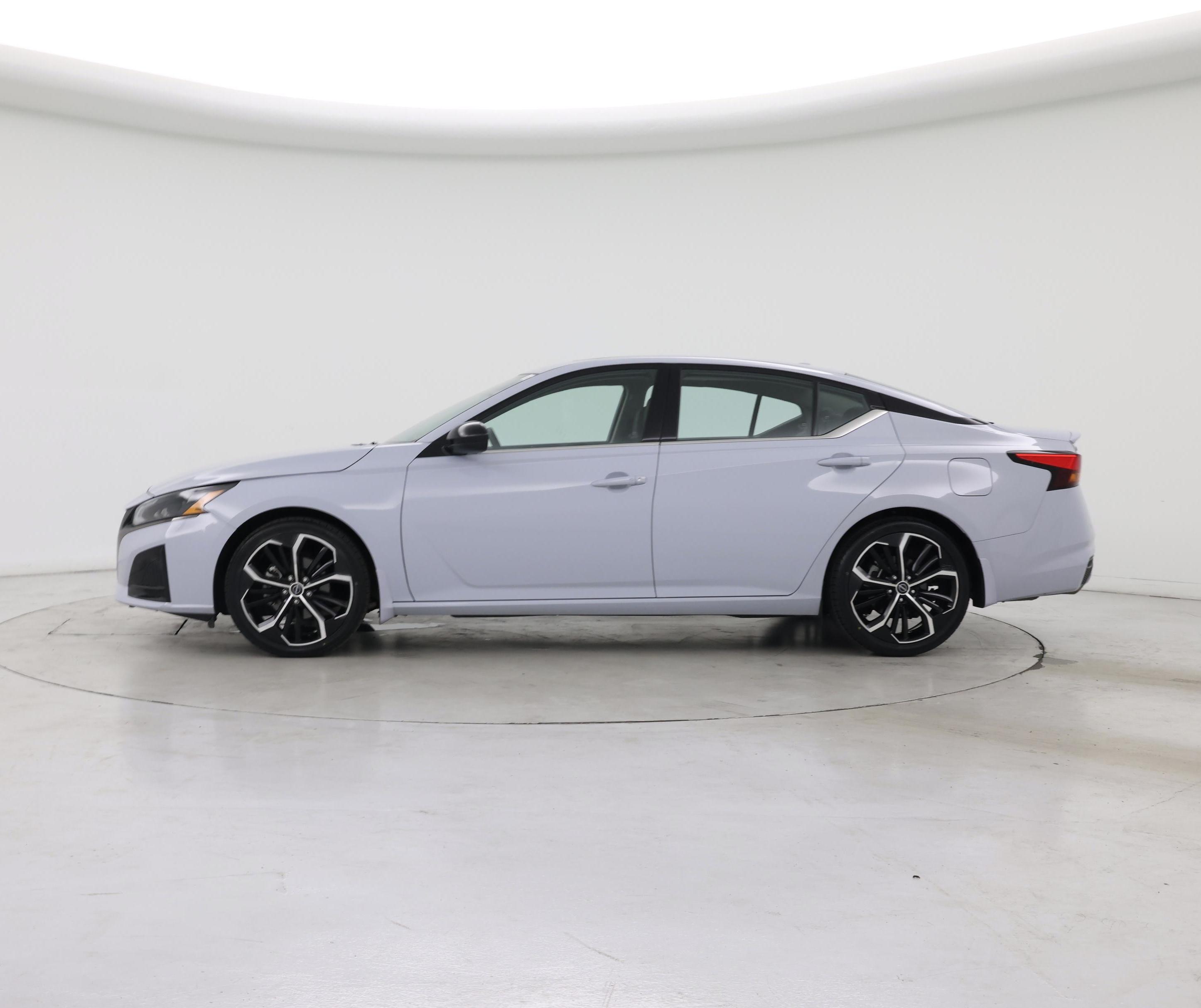 Thumbnail: 2023 Nissan Altima - 3