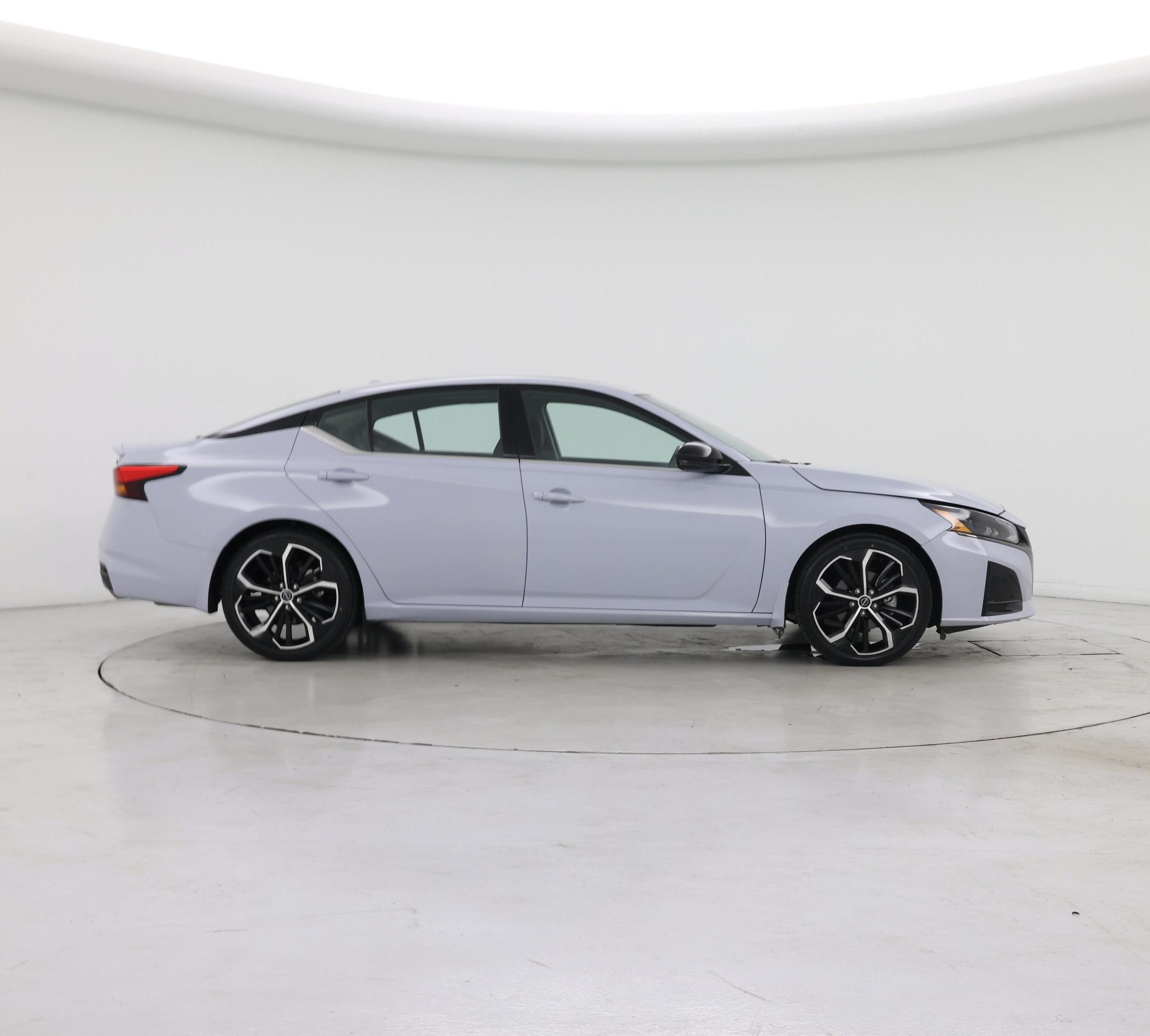 Thumbnail: 2023 Nissan Altima - 7