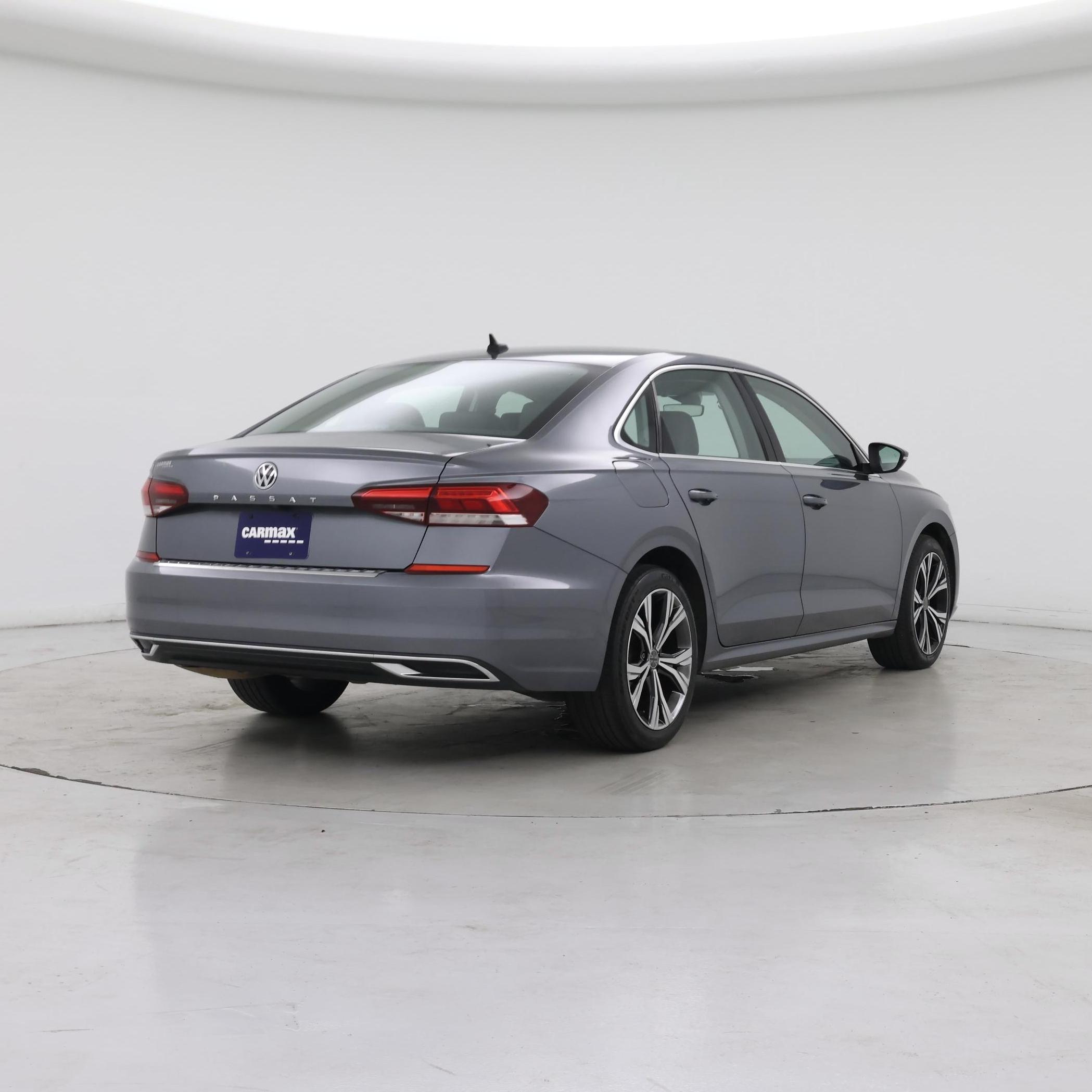 Thumbnail: 2022 Volkswagen Passat - 8