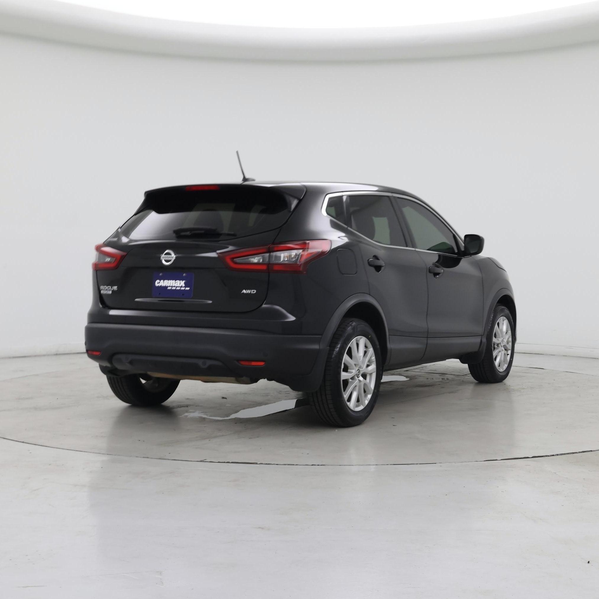 Thumbnail: 2020 Nissan Rogue Sport - 8