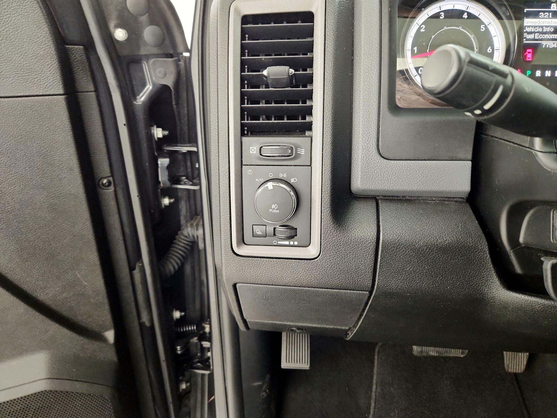 Thumbnail: 2016 RAM 1500 - 13
