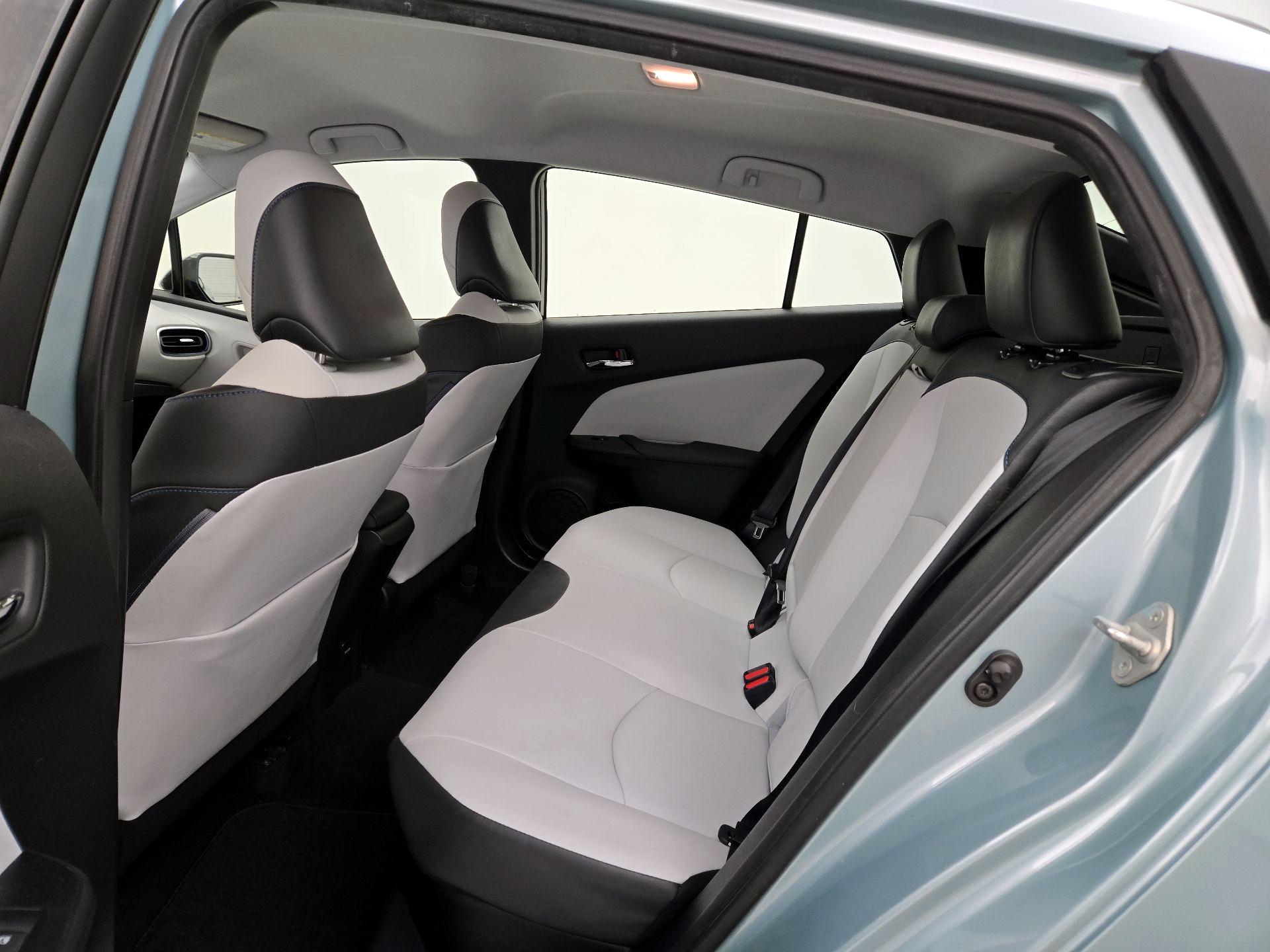 Thumbnail: 2016 Toyota Prius - 19
