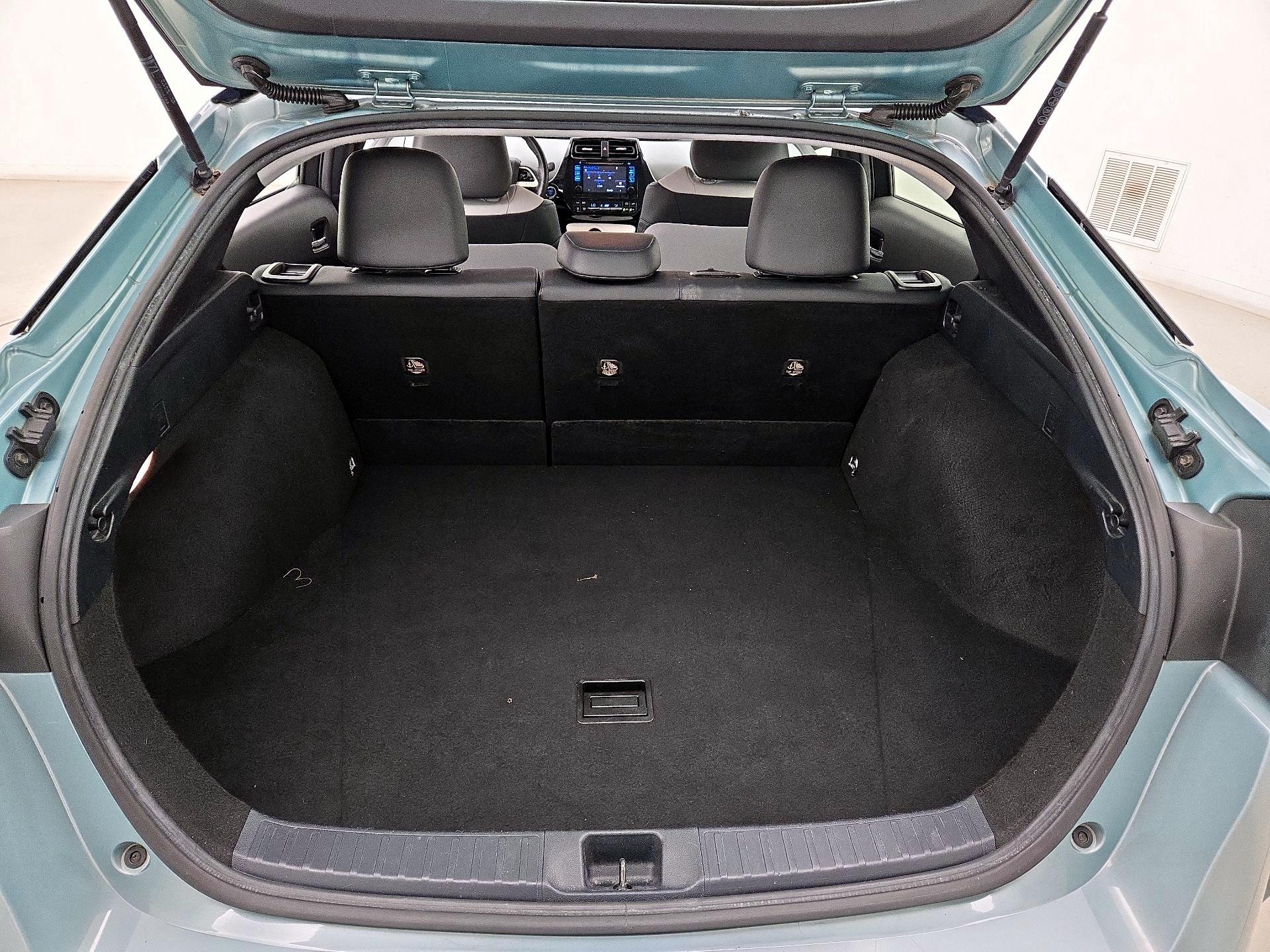 Thumbnail: 2016 Toyota Prius - 20