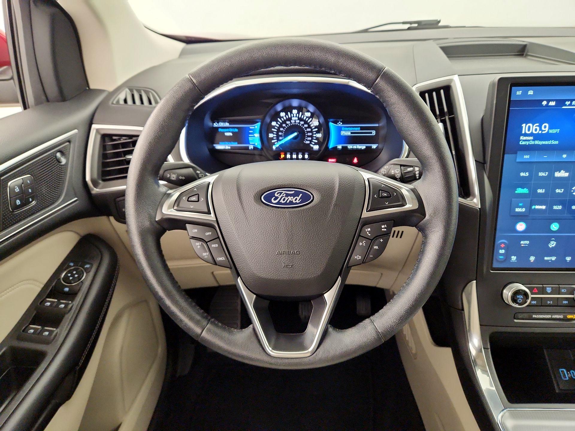 Thumbnail: 2021 Ford Edge - 10